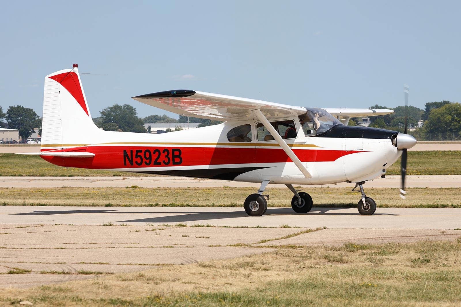 N5923B photo, click to enlarge