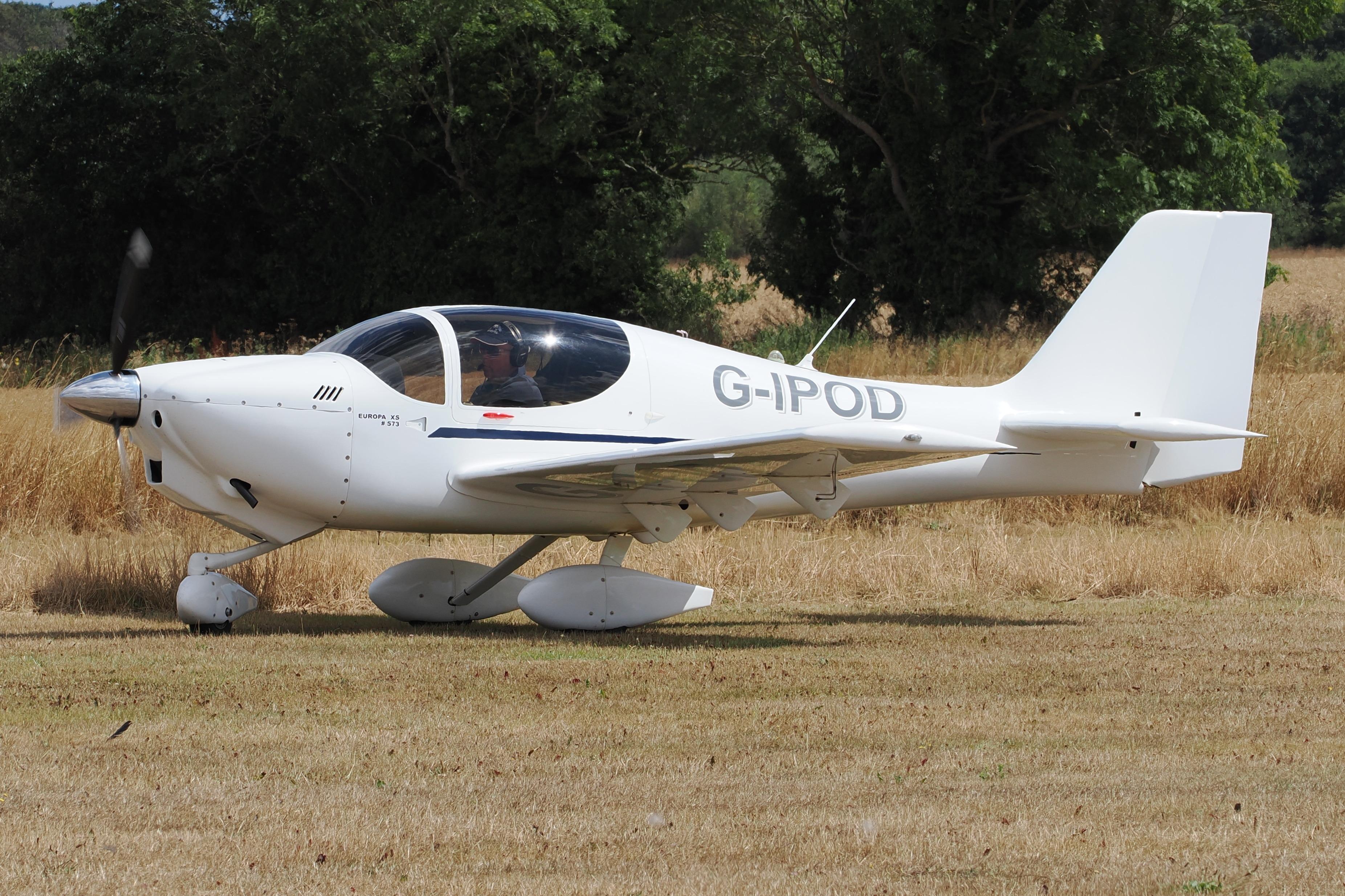 Aircraft G-IPOD, Just landed at Northrepps., at X3CX, photo by Graham Reeve