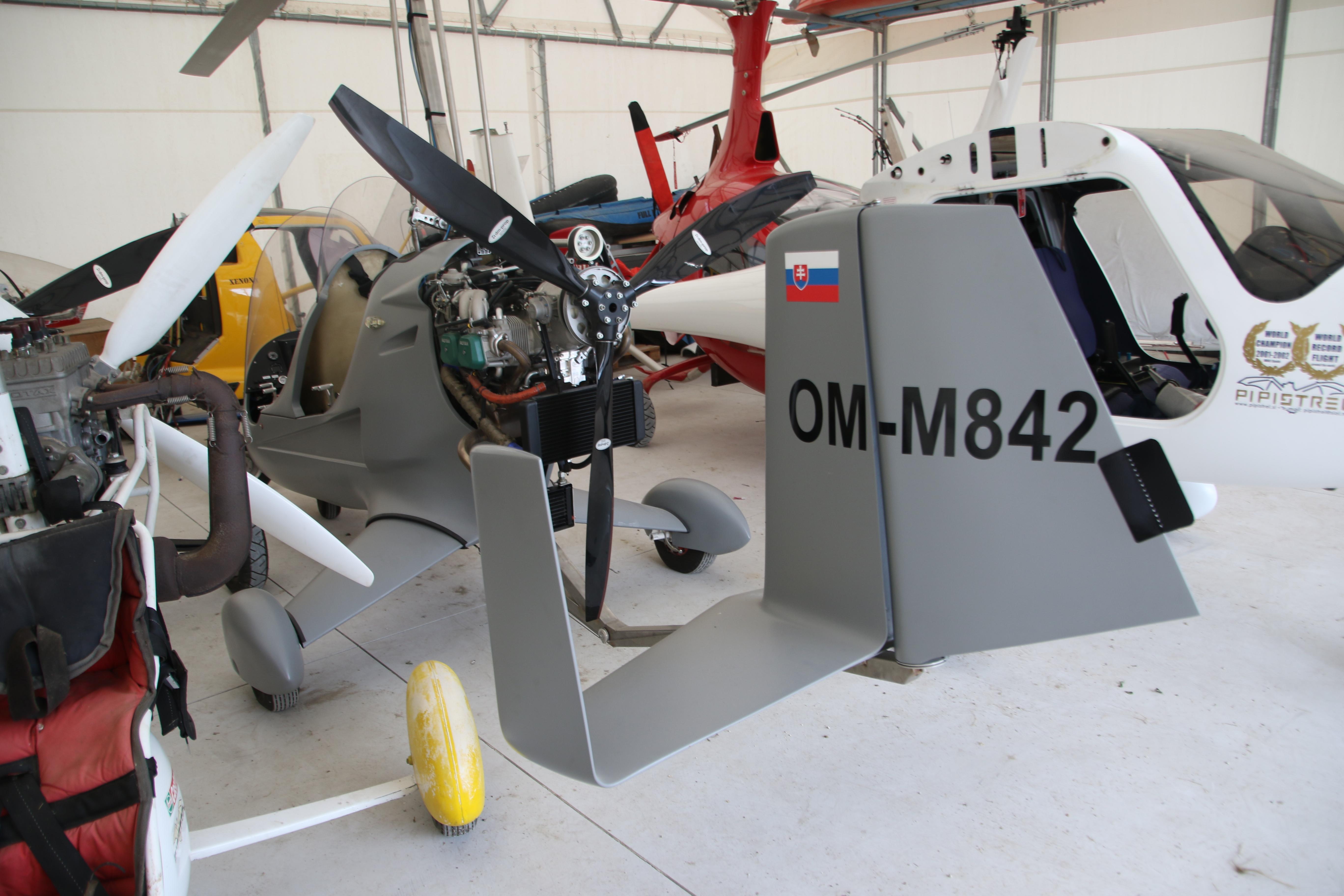 OM-M842 photo, click to enlarge