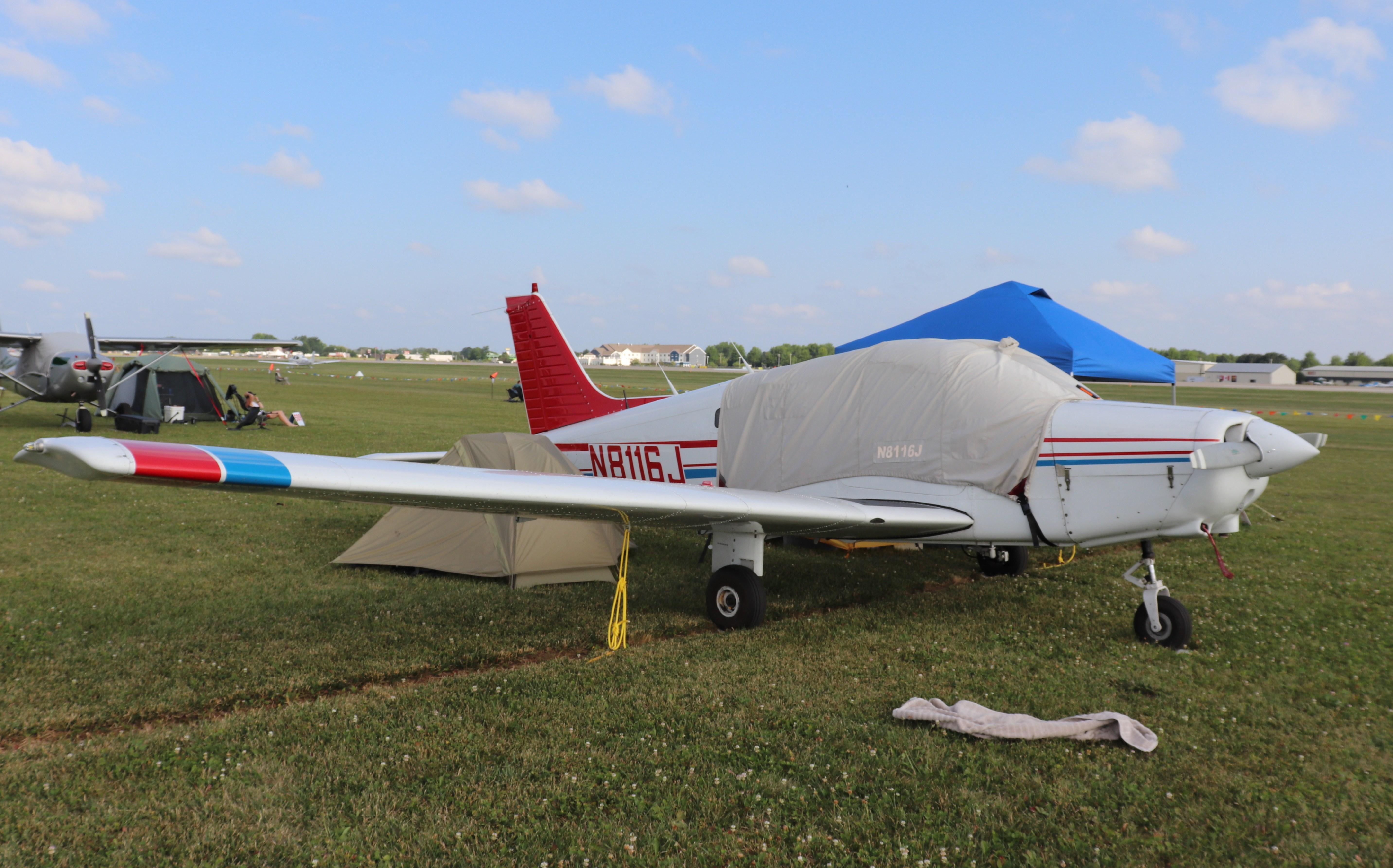Aircraft N8116J, Piper PA-28-161, at KOSH, photo by MarkPasqualino
