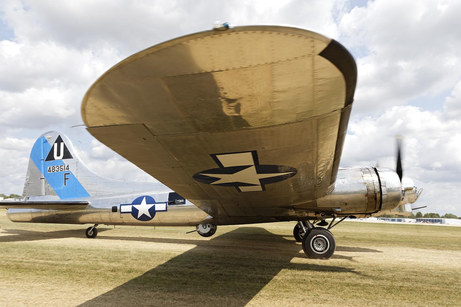 N9323Z photo, click to enlarge