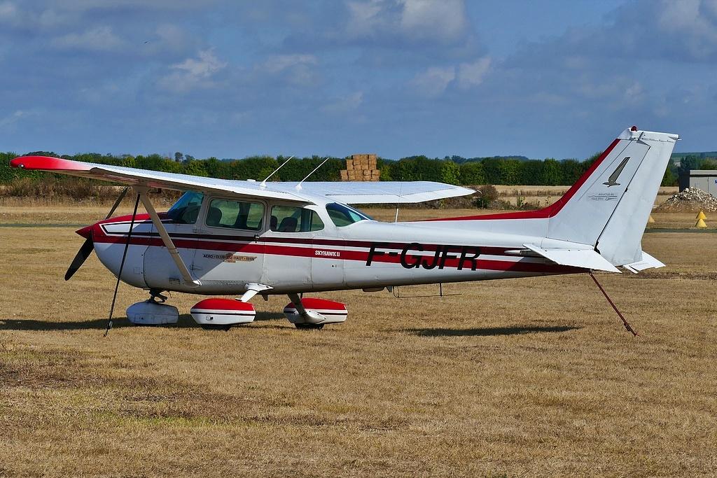 Aircraft F-GJFR, Private owner, at LFCJ, photo by Jean Christophe Ravon / FRENCHSKY