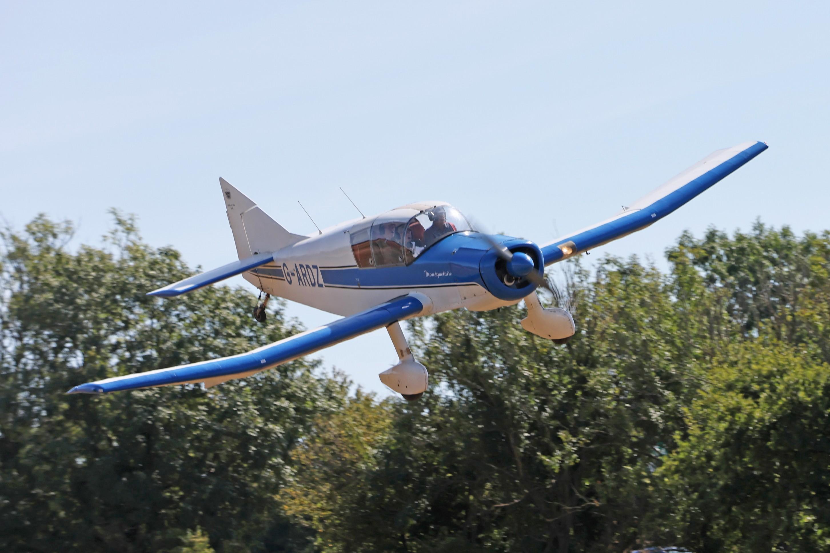 G-ARDZ photo, click to enlarge