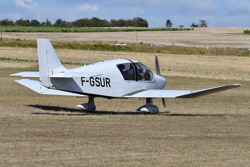 F-GSUR photo, click to enlarge