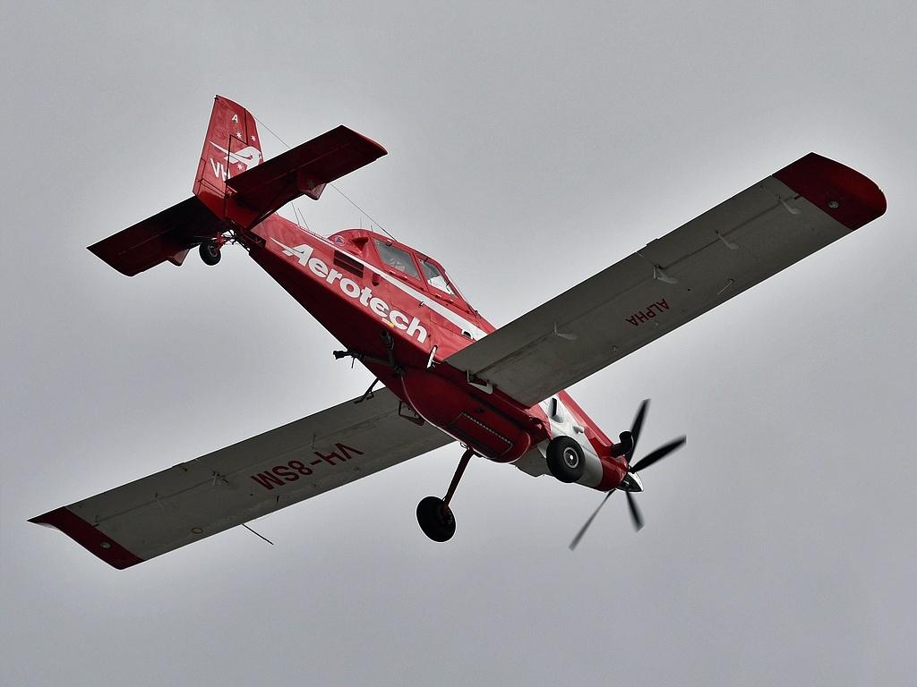 VH-8SM photo, click to enlarge