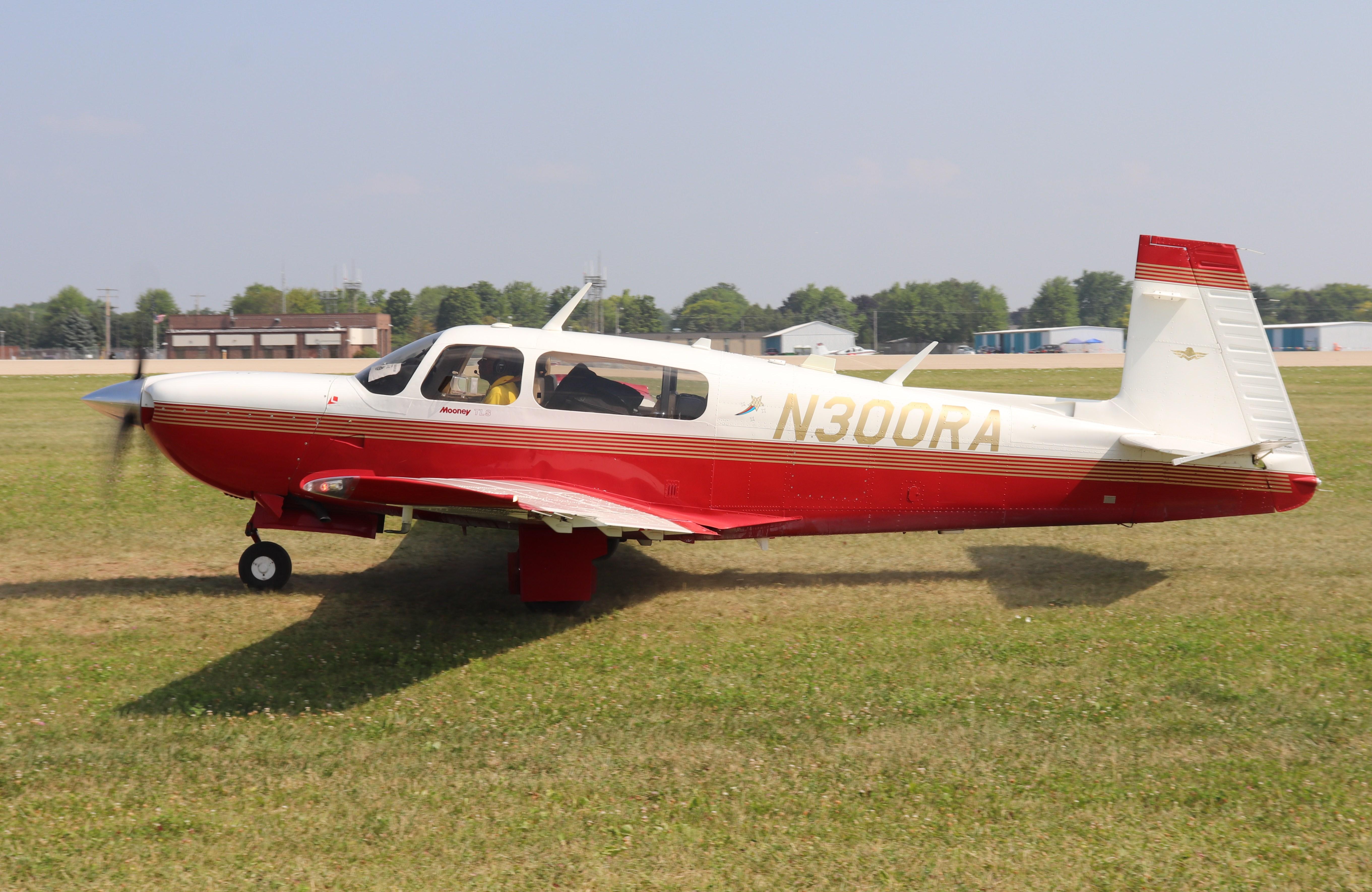N300RA photo, click to enlarge