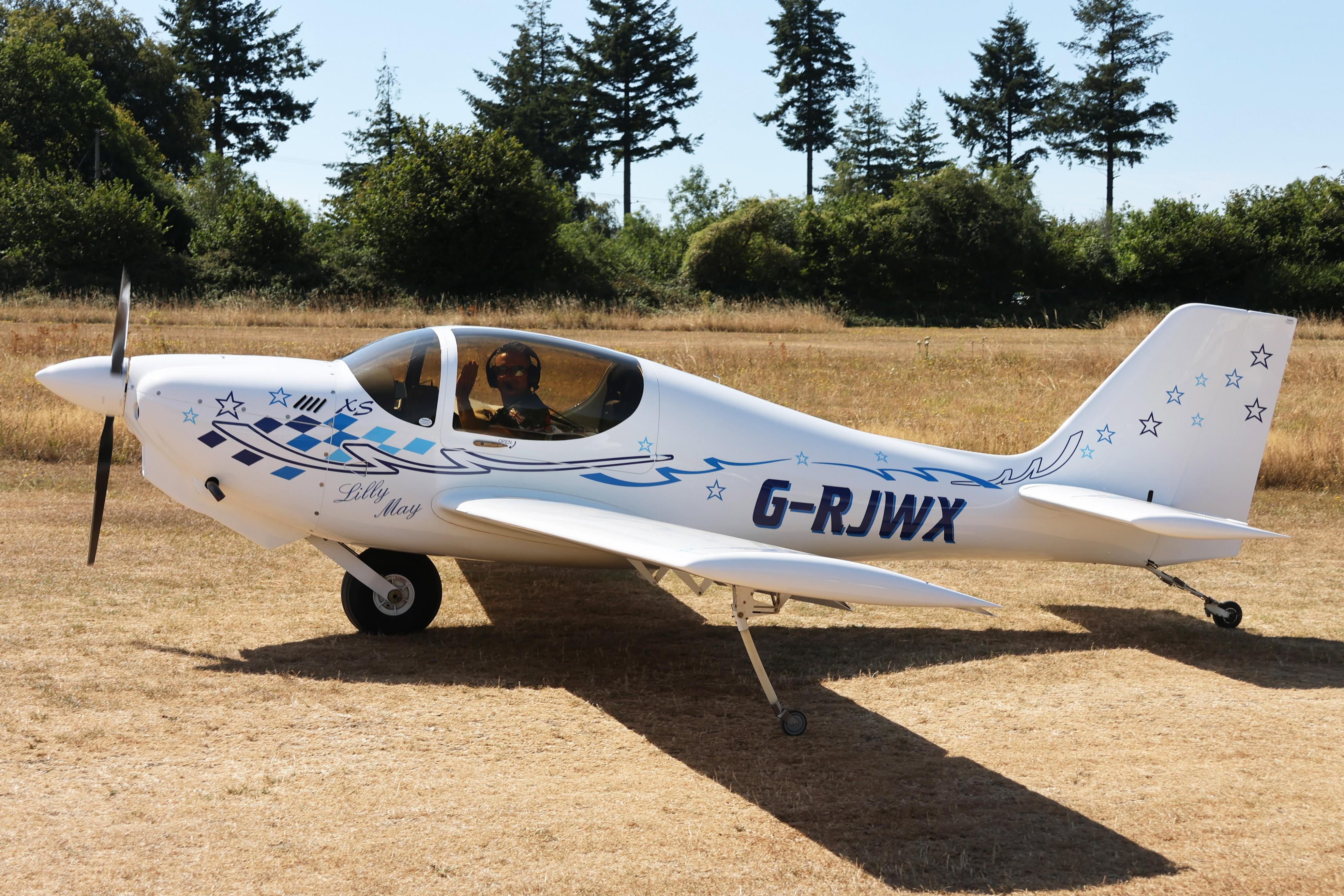 G-RJWX photo, click to enlarge