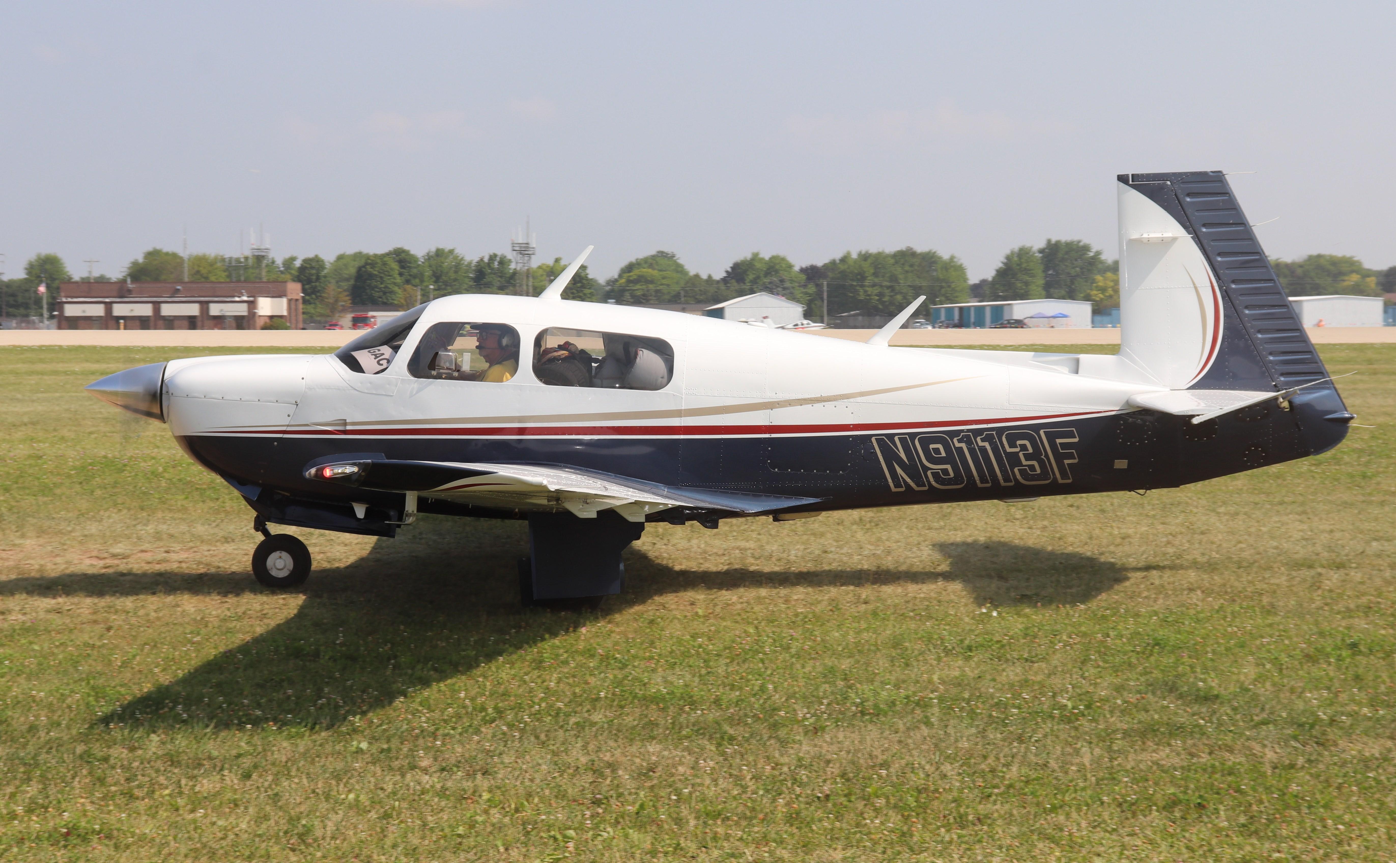 N9113F photo, click to enlarge