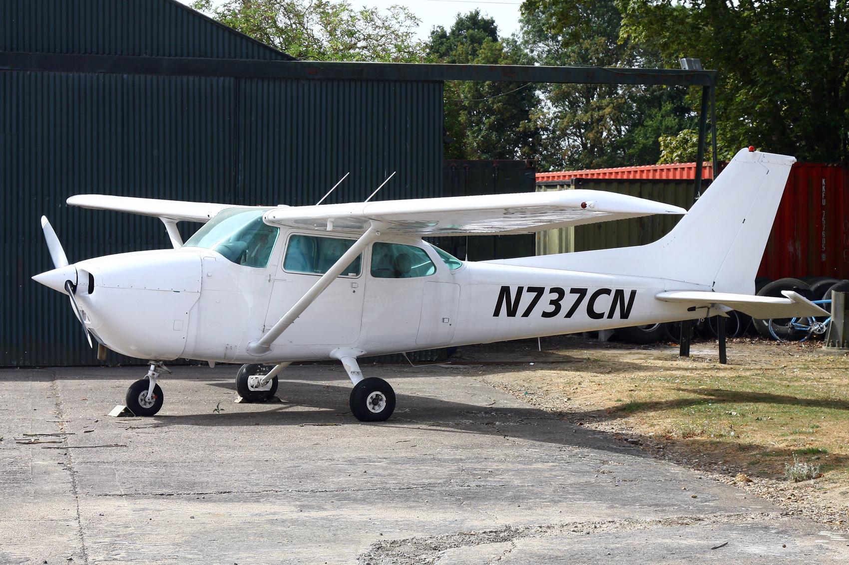 N737CN photo, click to enlarge