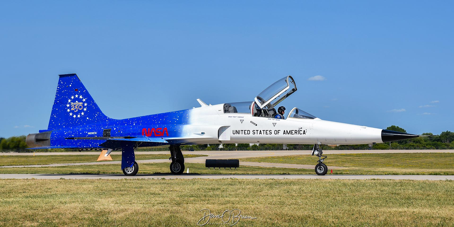 N698TA photo, click to enlarge