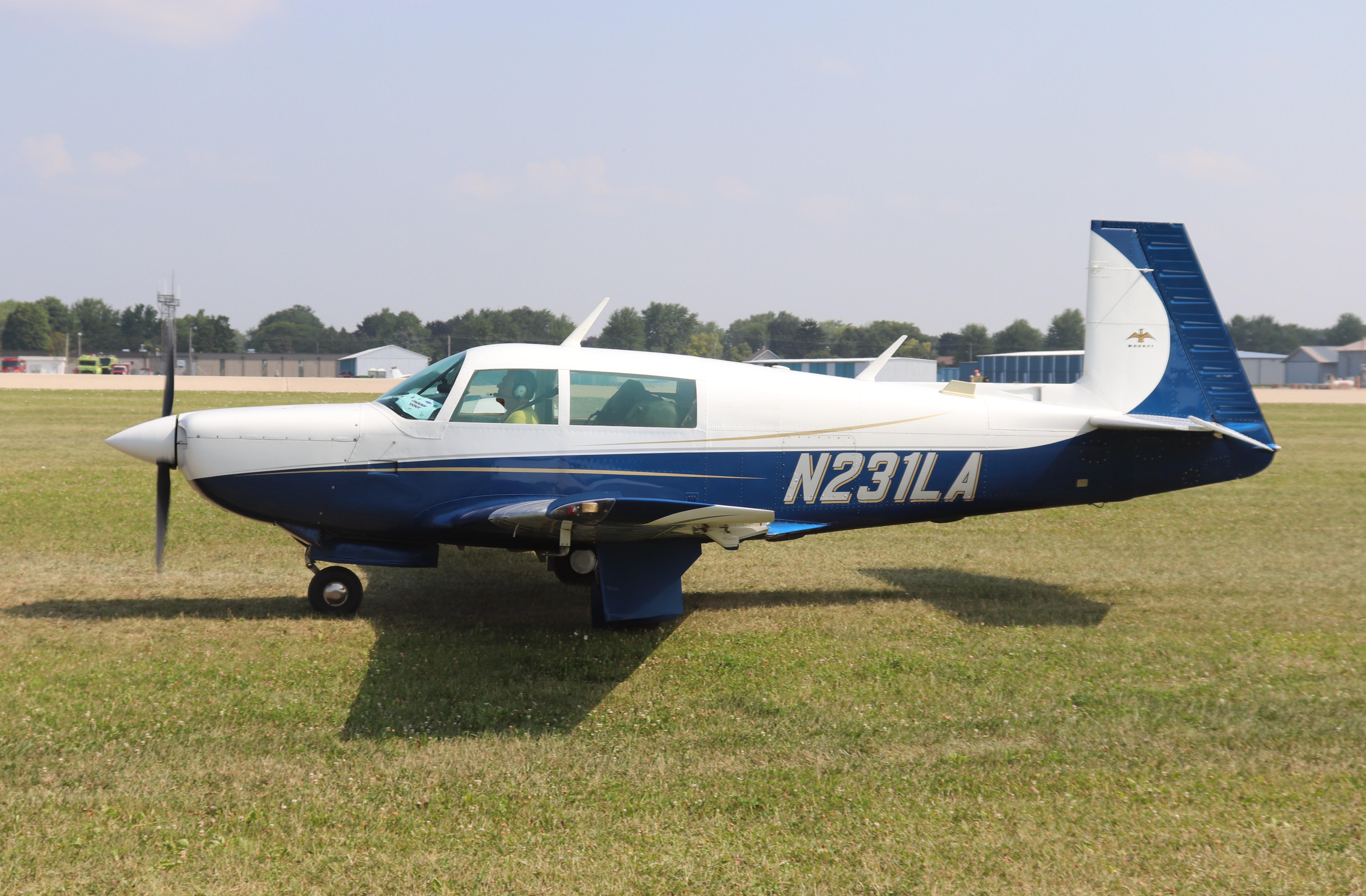 N231LA photo, click to enlarge