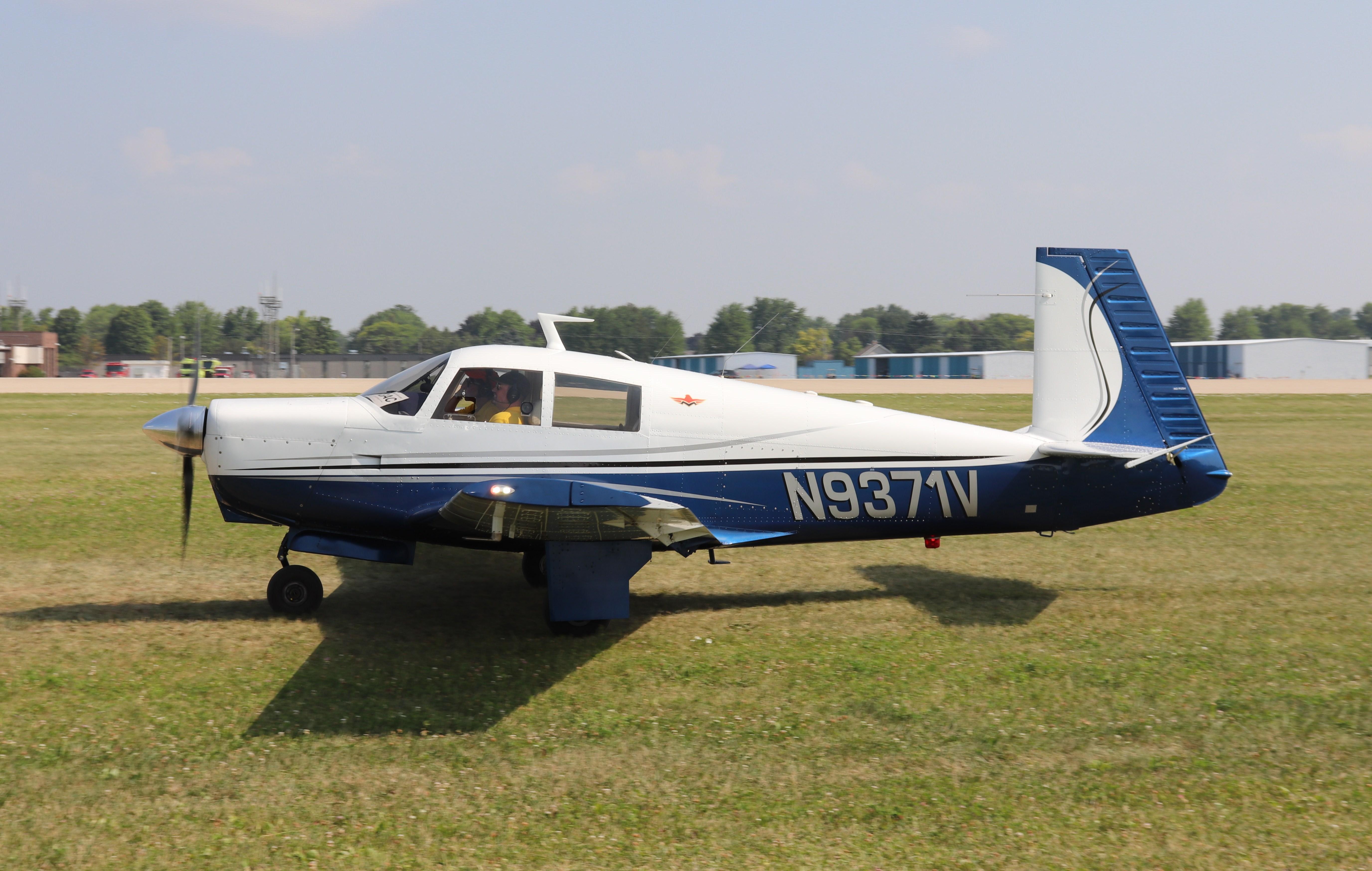 N9371V photo, click to enlarge
