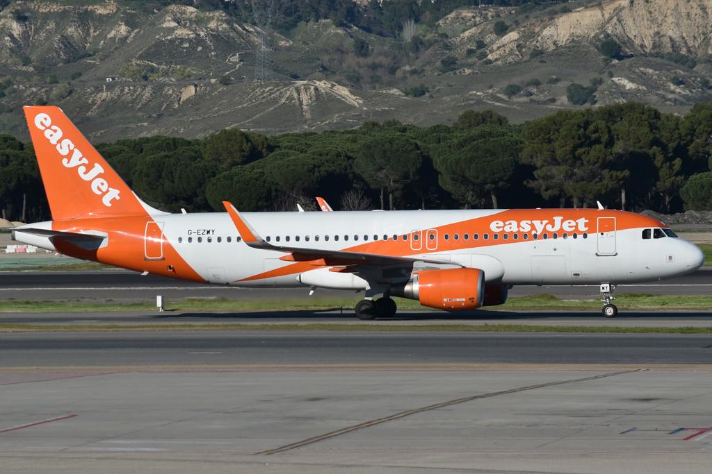 Aircraft G-EZWY, Taxiing, at LEMD, photo by micka2b