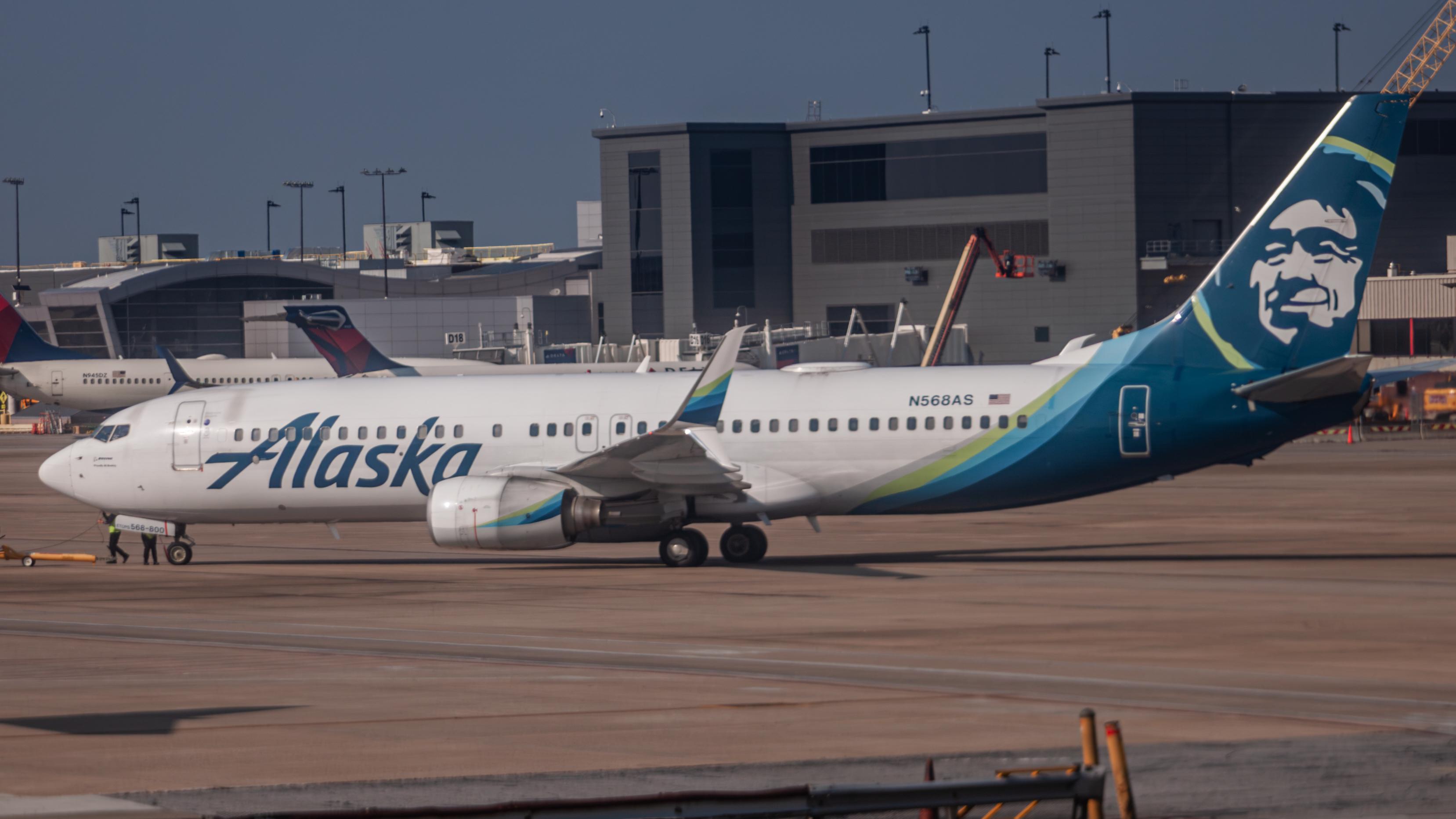 Aircraft N568AS, Alaska 738, at KATL, photo by AviationLover50