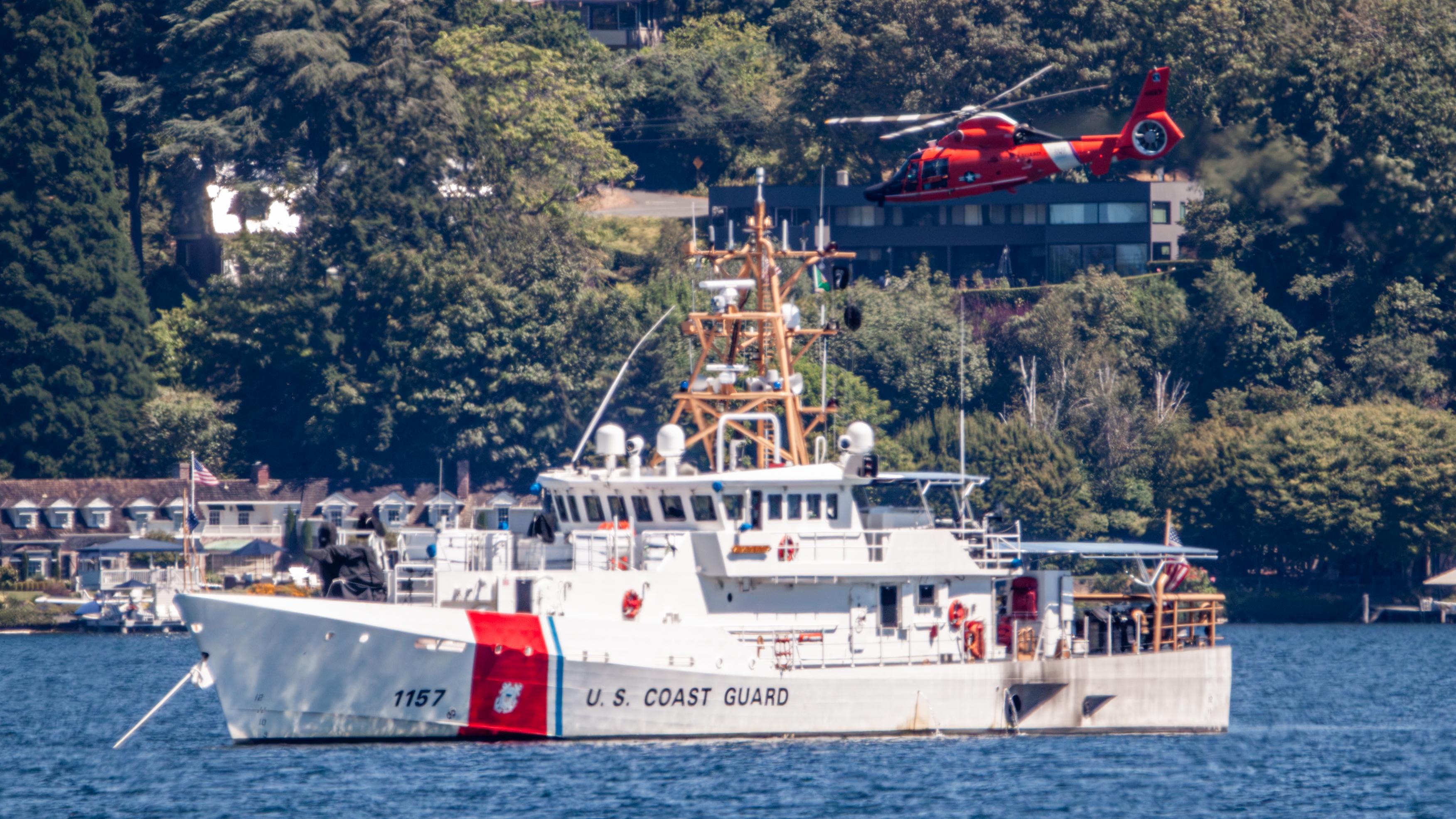 Aircraft 6587, MH-65E, photo by AviationLover50