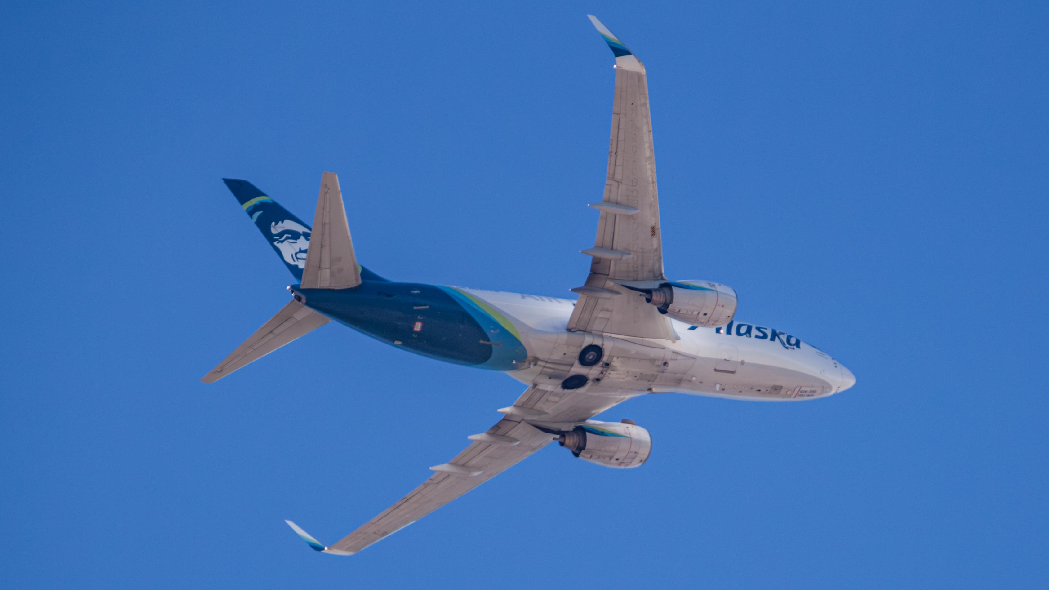 Aircraft N626AS, Alaska Air Cargo 737BDSF, photo by AviationLover50