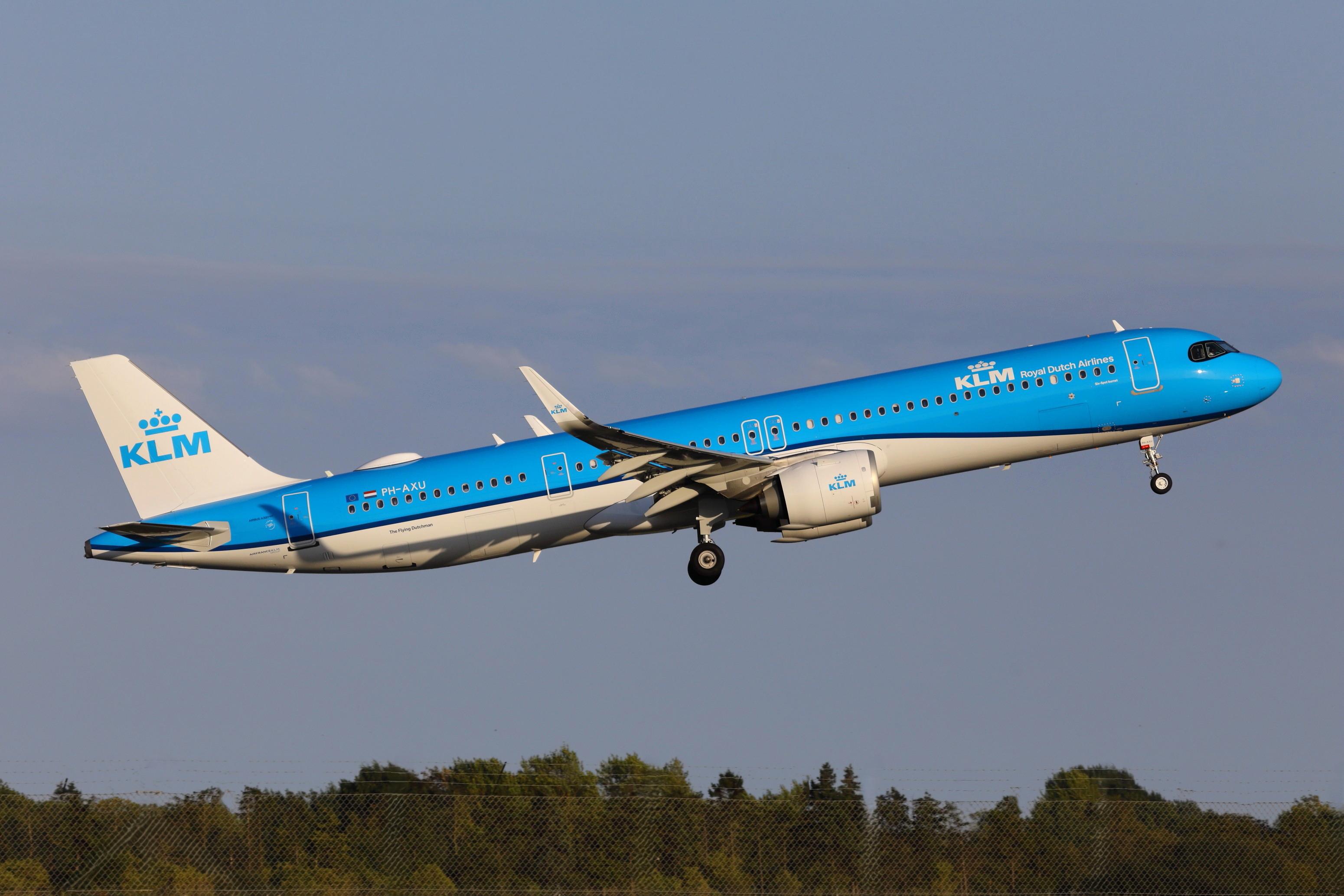 Aircraft PH-AXU, Copenhagen 5.8.2026, at CPH, photo by leo larsen