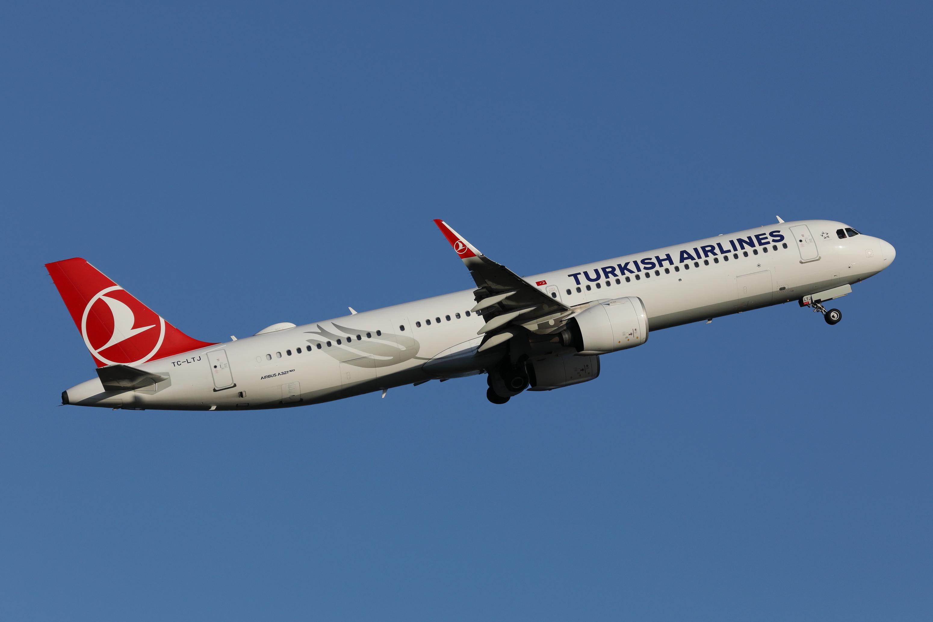 Aircraft TV-LTJ, Copenhagen 5.8.2026, at CPH, photo by leo larsen