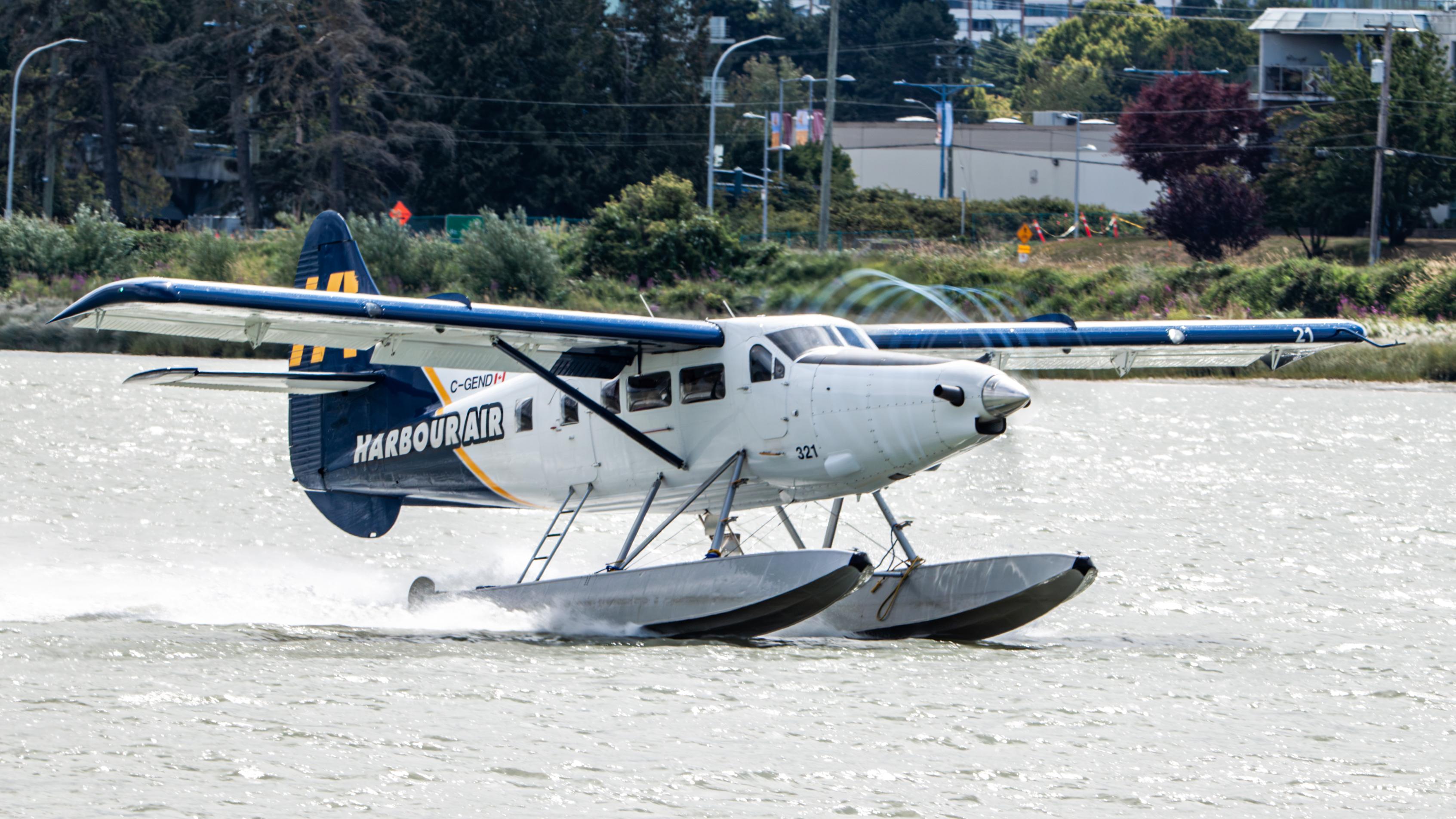 Aircraft C-GEND, Harbour Air Turbo Otter, at CYVR, photo by AviationLover50