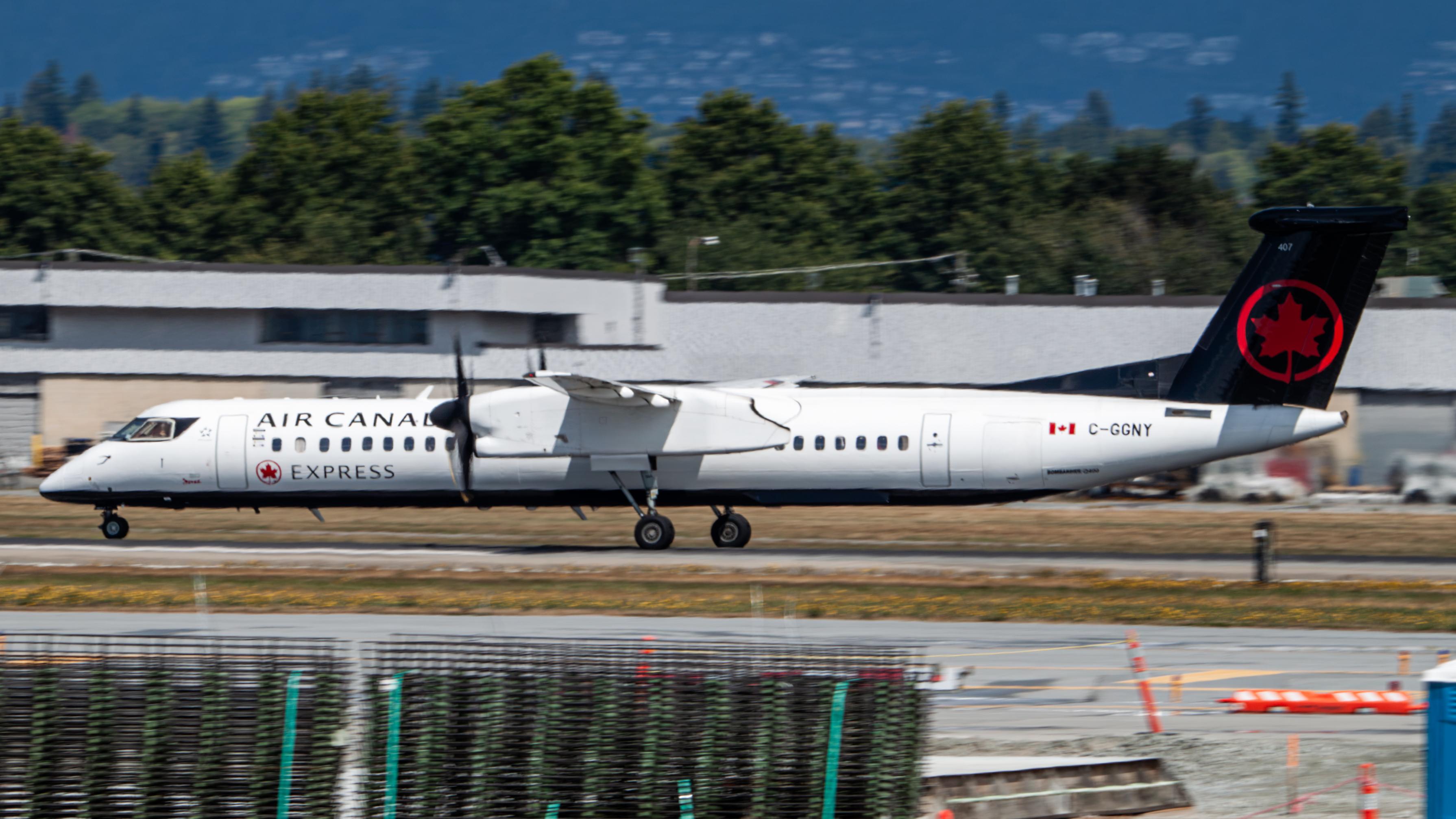 Aircraft C-GGNY, Air Canada Jazz Q400, at CYVR, photo by AviationLover50