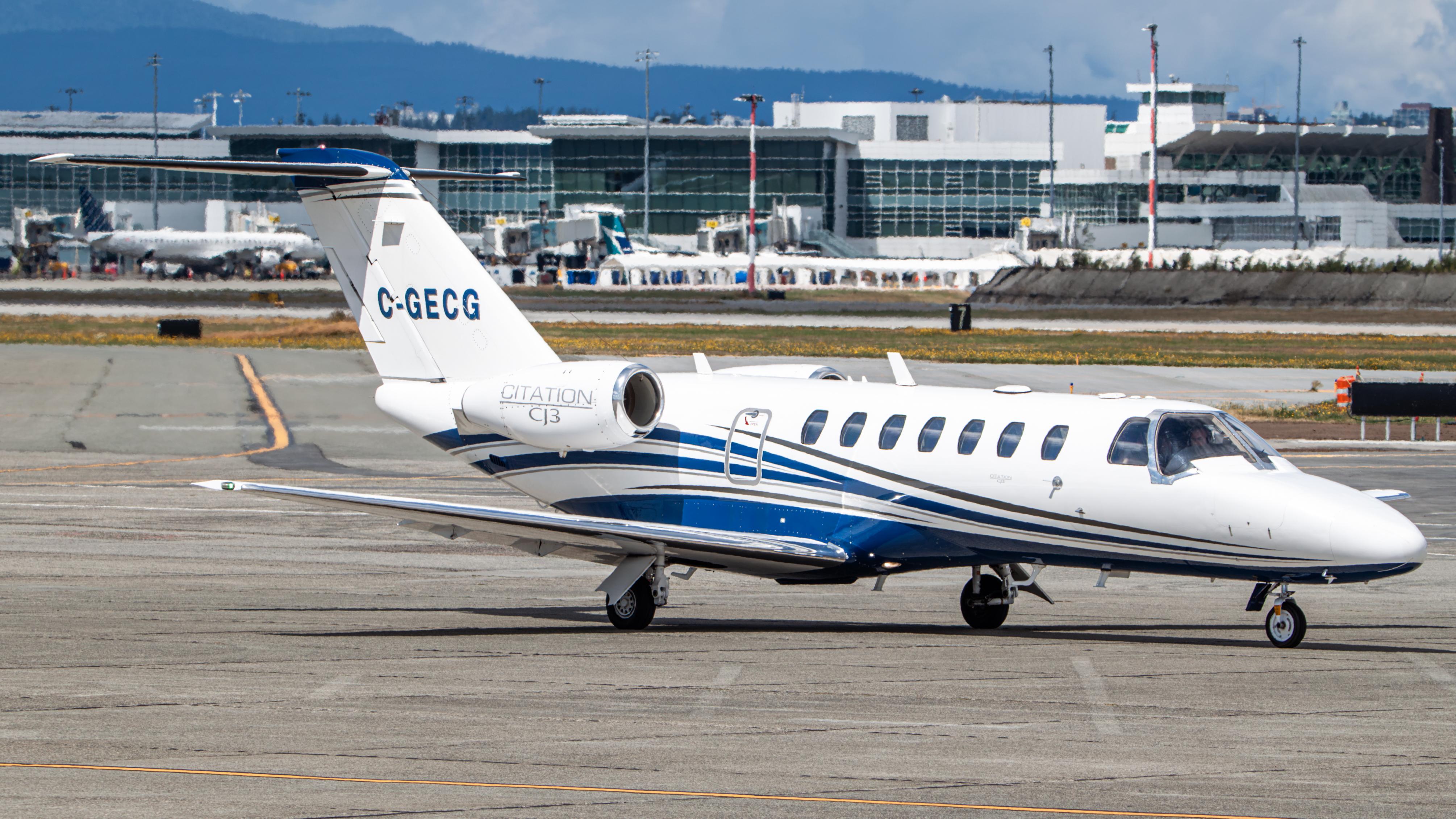 Aircraft C-GECG, CJ3, at CYVR, photo by AviationLover50