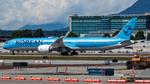 Aircraft HL8577, Korean 78X, at CYVR, photo by AviationLover50