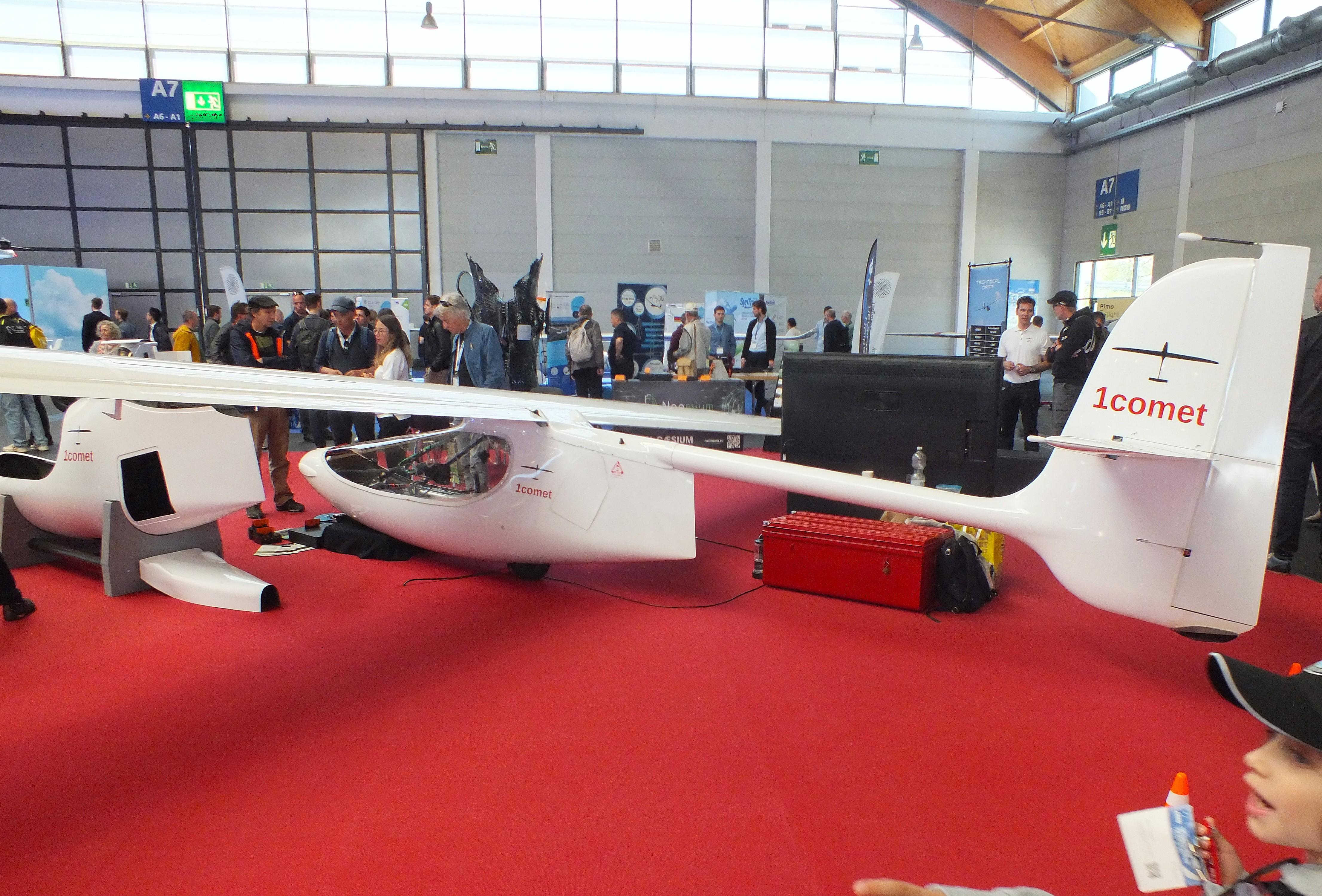 Aircraft UNKNOWN, 1comet AG 1comet with new 2026 canopy and FES (electric motor) at the AERO 2026, Friedrichshafen, at EDNY, photo by iwarnecke