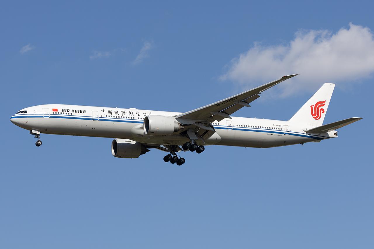 Aircraft B-2087, Air China 777-300, at LOWW, photo by Andy Graf