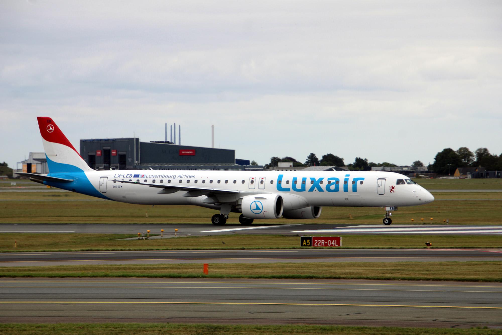 Aircraft LX-LEB, LX-LEB takeoff rw 22R, at EKCH, photo by Erik Oxtorp