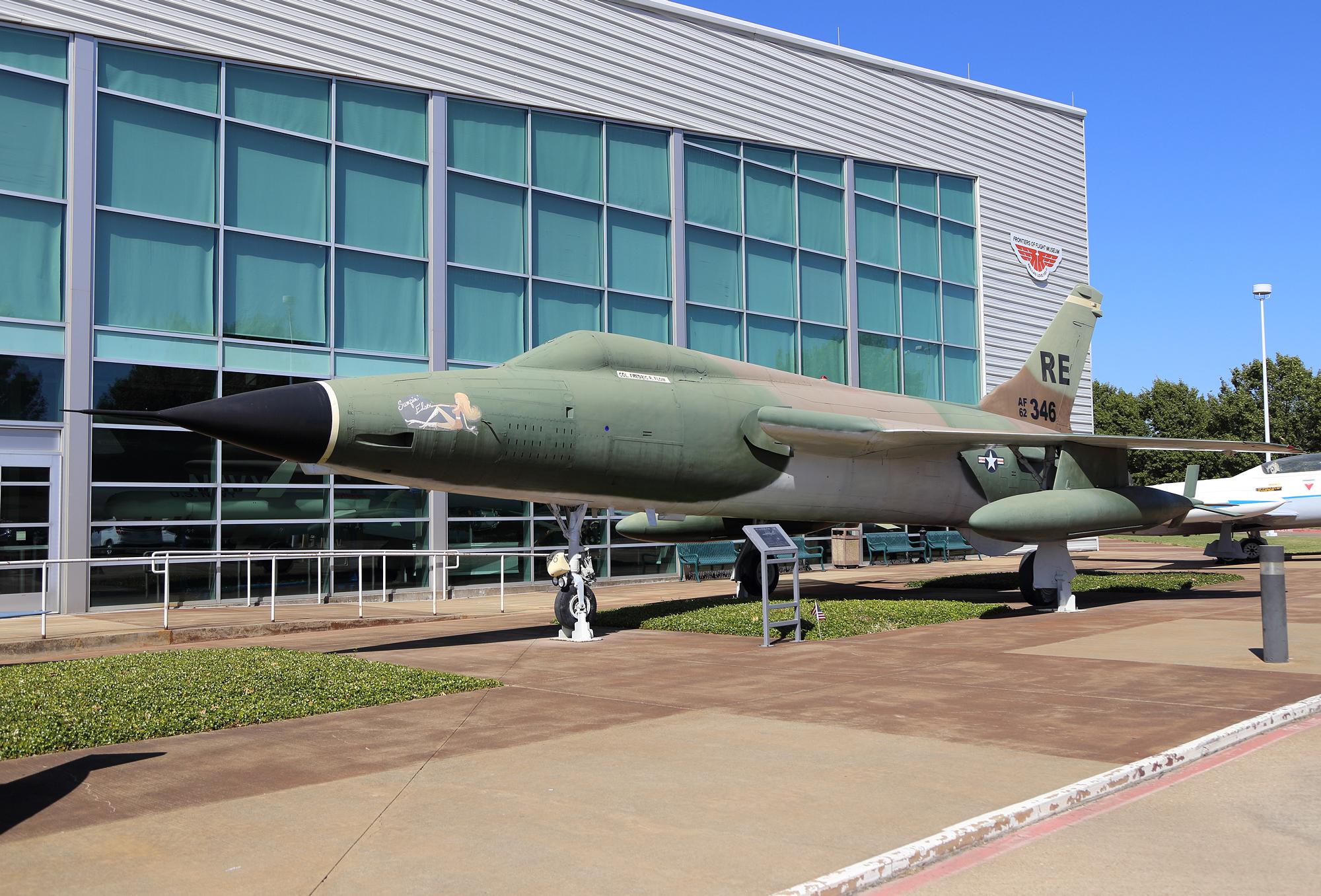 Aircraft 62-4346, 2022, at DAL, photo by olivier Cortot