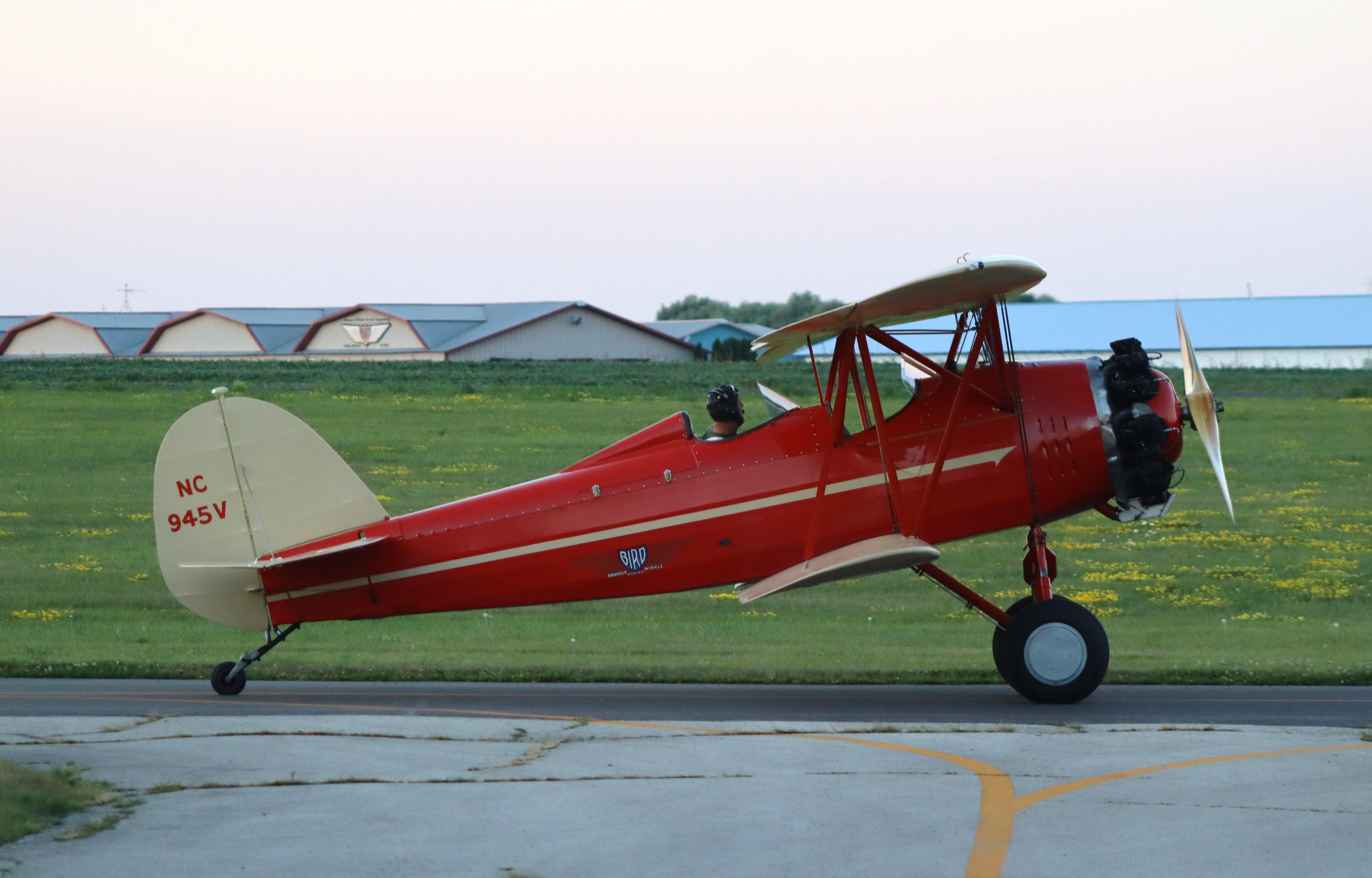 Aircraft N945V, Bird A, at C77, photo by MarkPasqualino