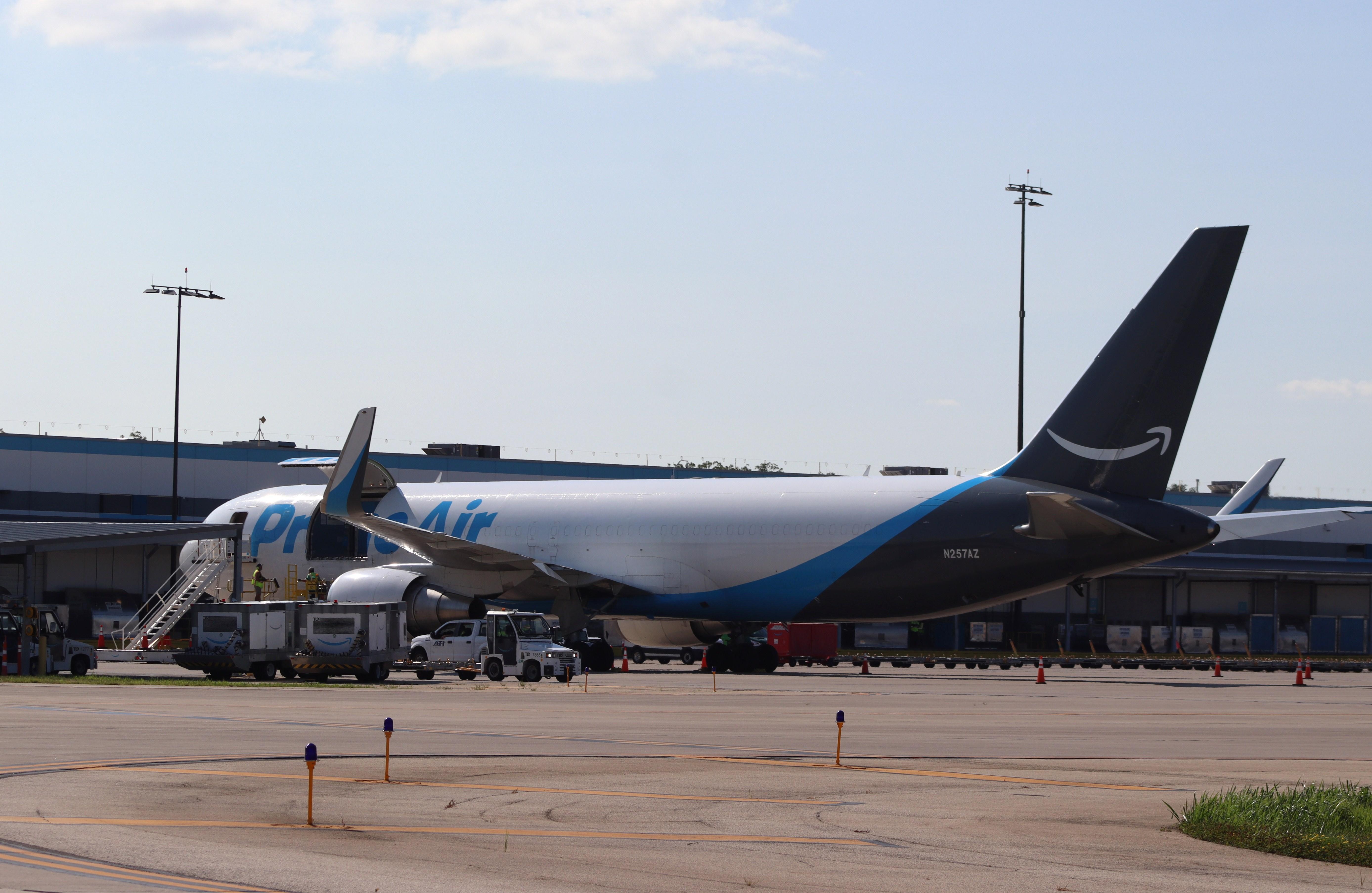 Aircraft N257AZ, Boeing 767-323/ER(BDSF), at KRFD, photo by MarkPasqualino