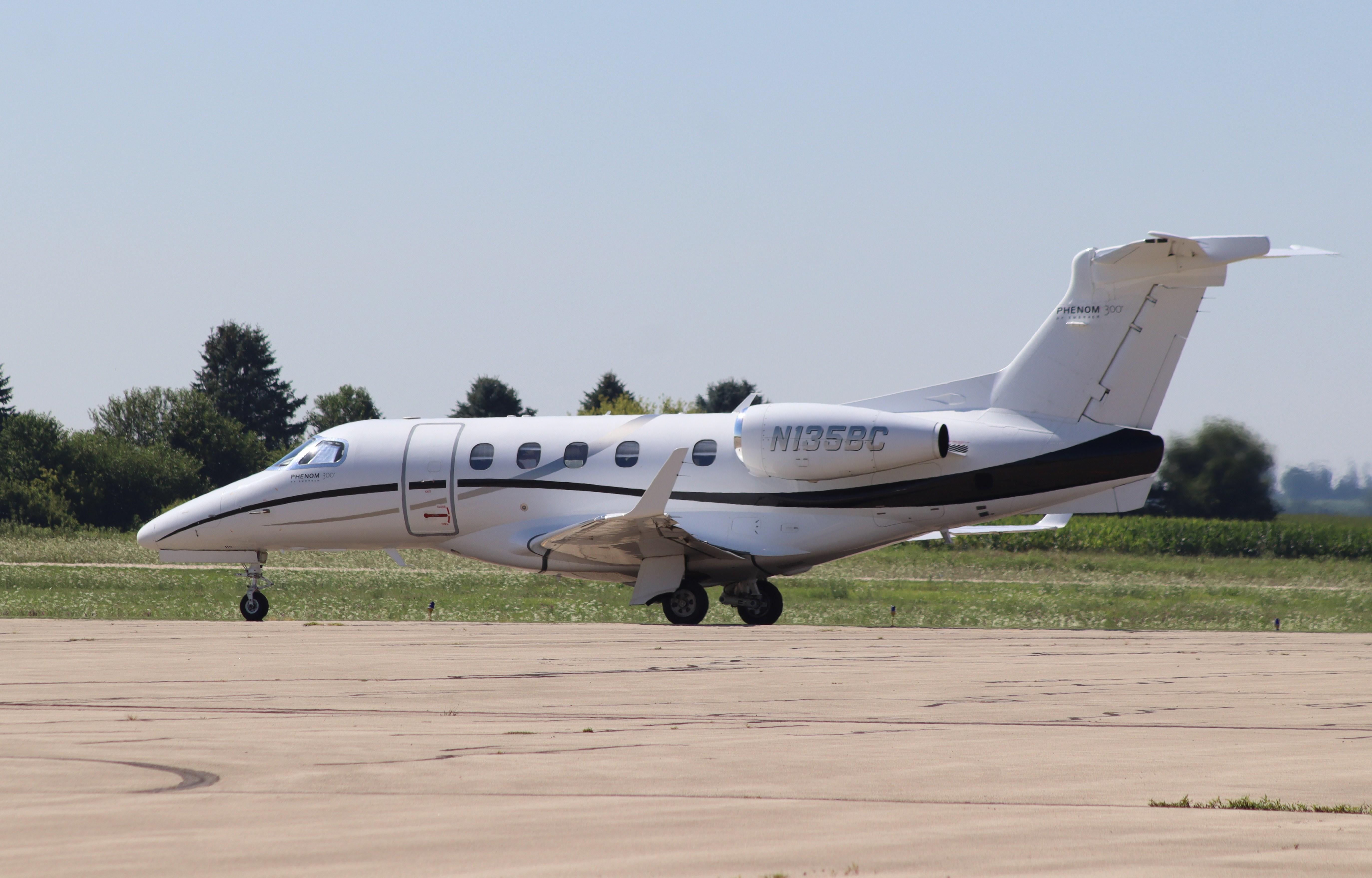 Aircraft N135BC, Embraer EMB-505 Phenom 300, at KFEP, photo by MarkPasqualino