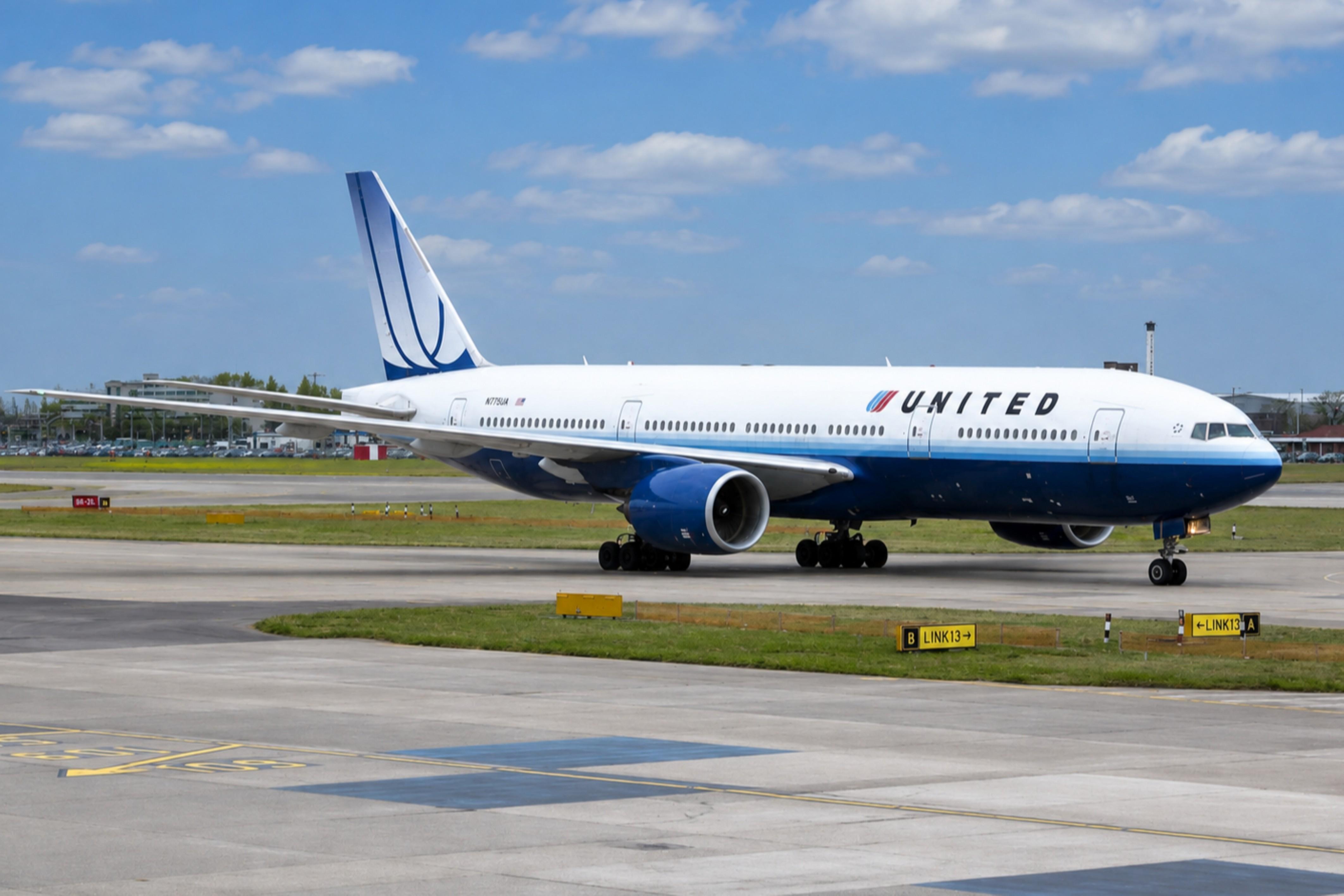 N775UA photo, click to enlarge