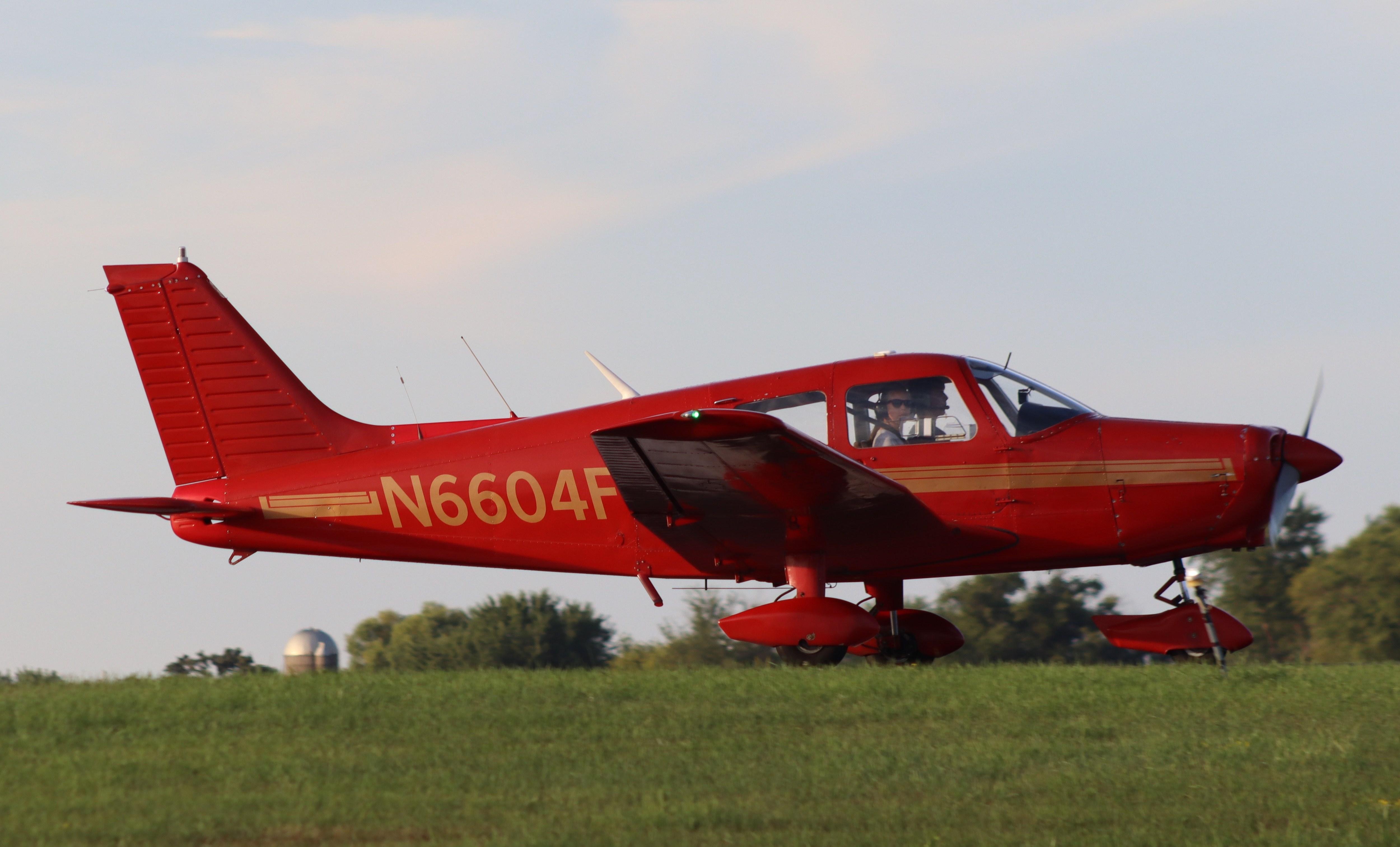 N6604F photo, click to enlarge