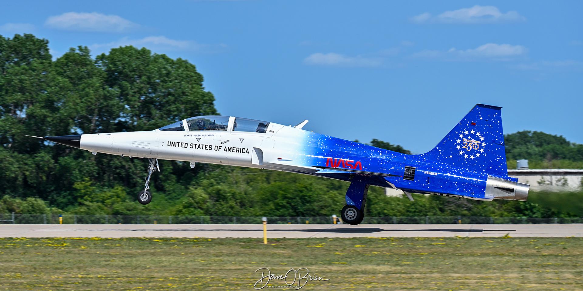 N592EM photo, click to enlarge