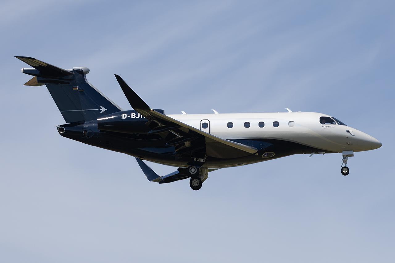 Aircraft D-BJKP, Untitled EMB550, at LOWW, photo by Andy Graf