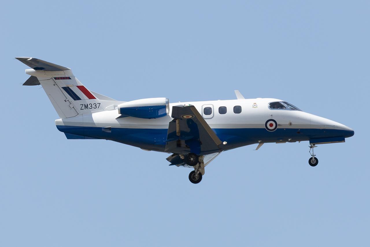 Aircraft ZM337, RAF EMB500, at LOWW, photo by Andy Graf