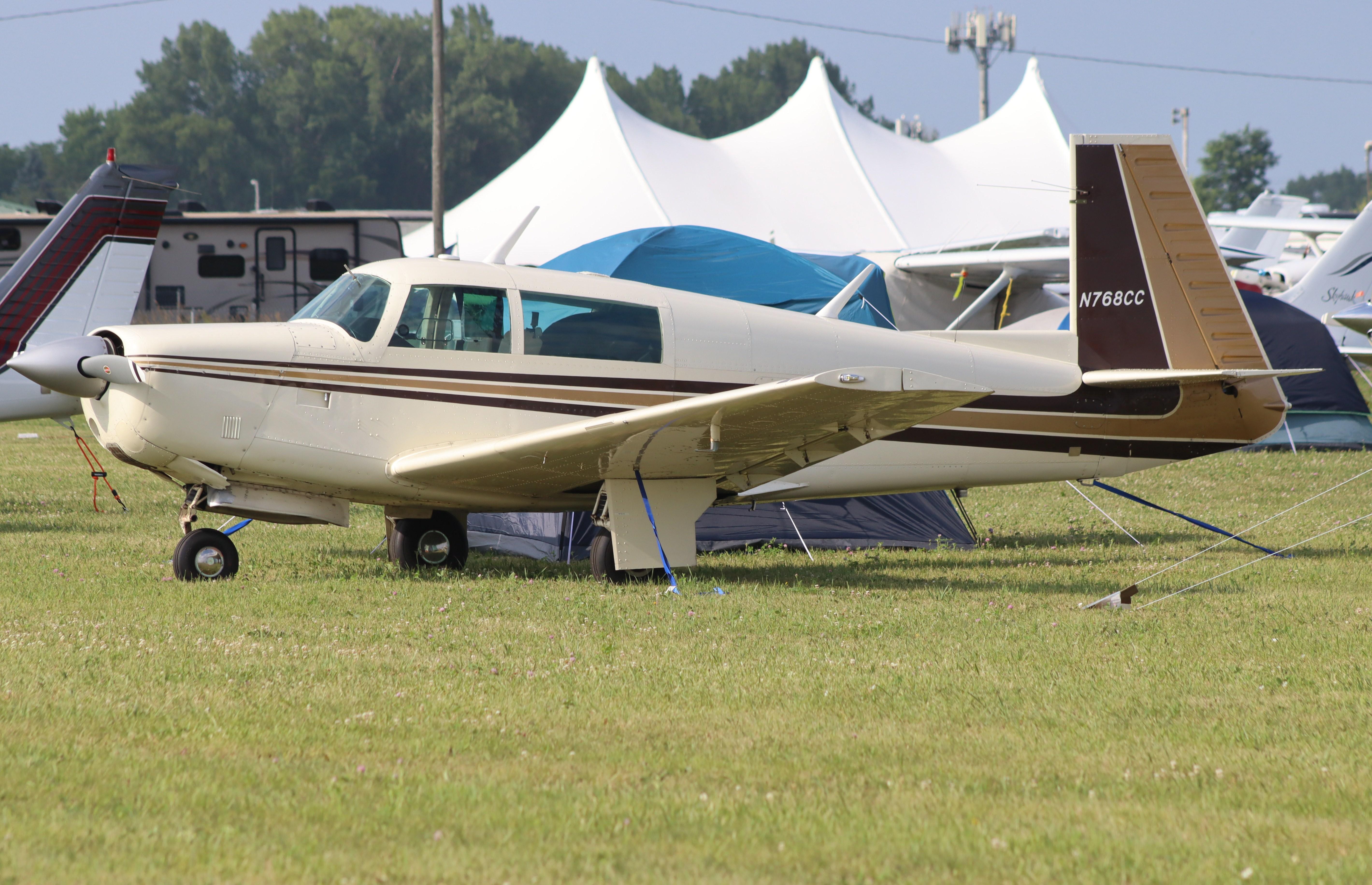 N768CC photo, click to enlarge