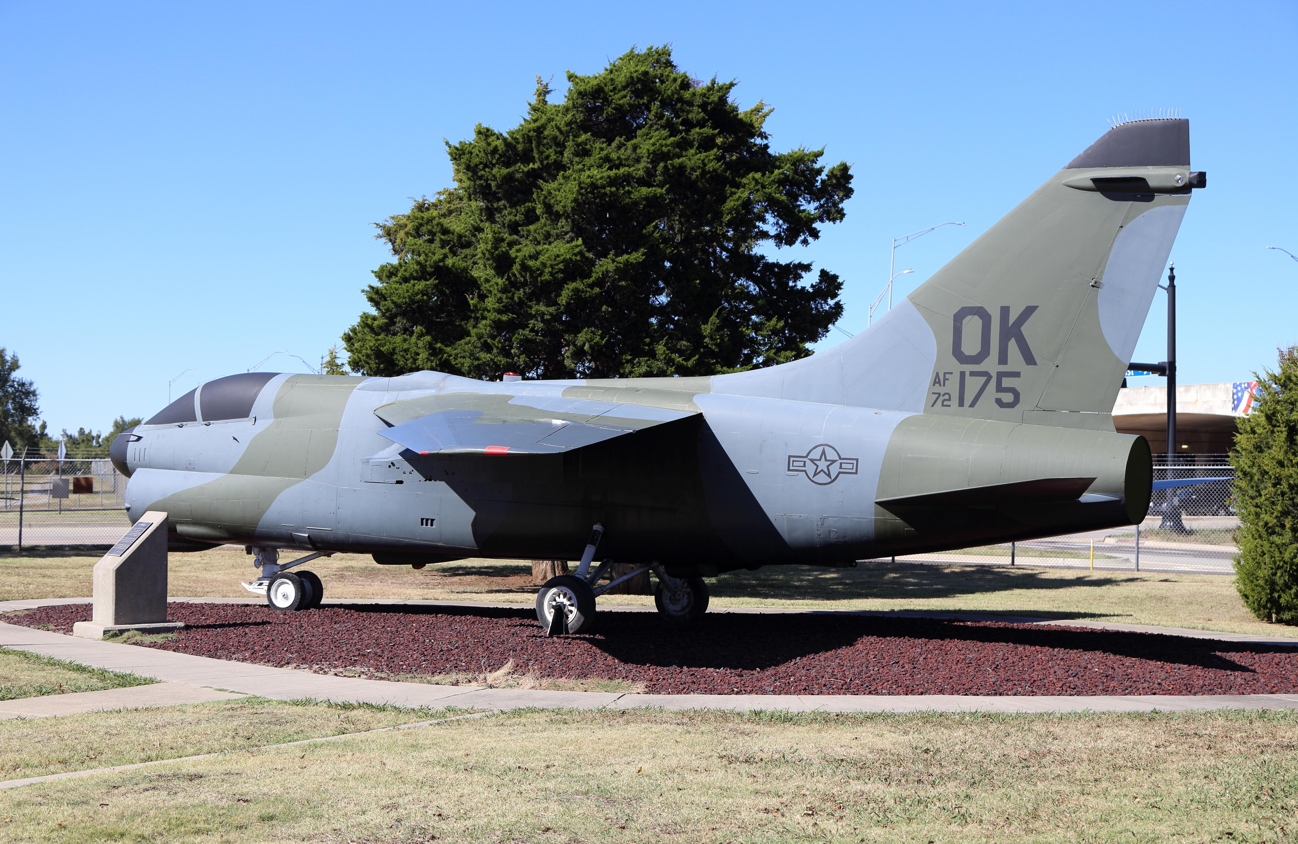 Aircraft 72-0175, tinker AFB, at TIK, photo by olivier Cortot