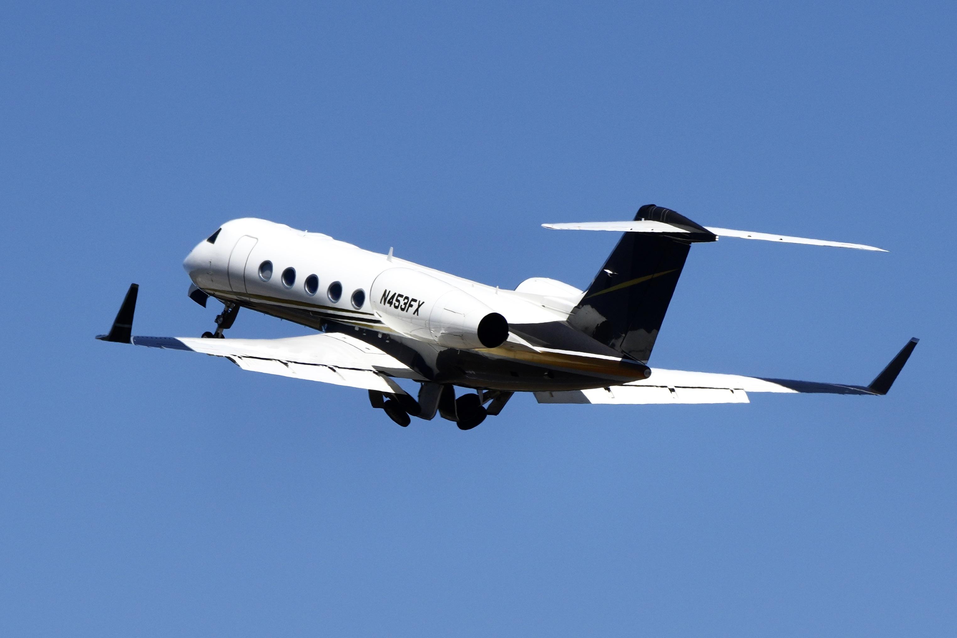 Aircraft N453FX, Truckee Tahoe airport in California 2026, at TRK, photo by ClaytonEddy