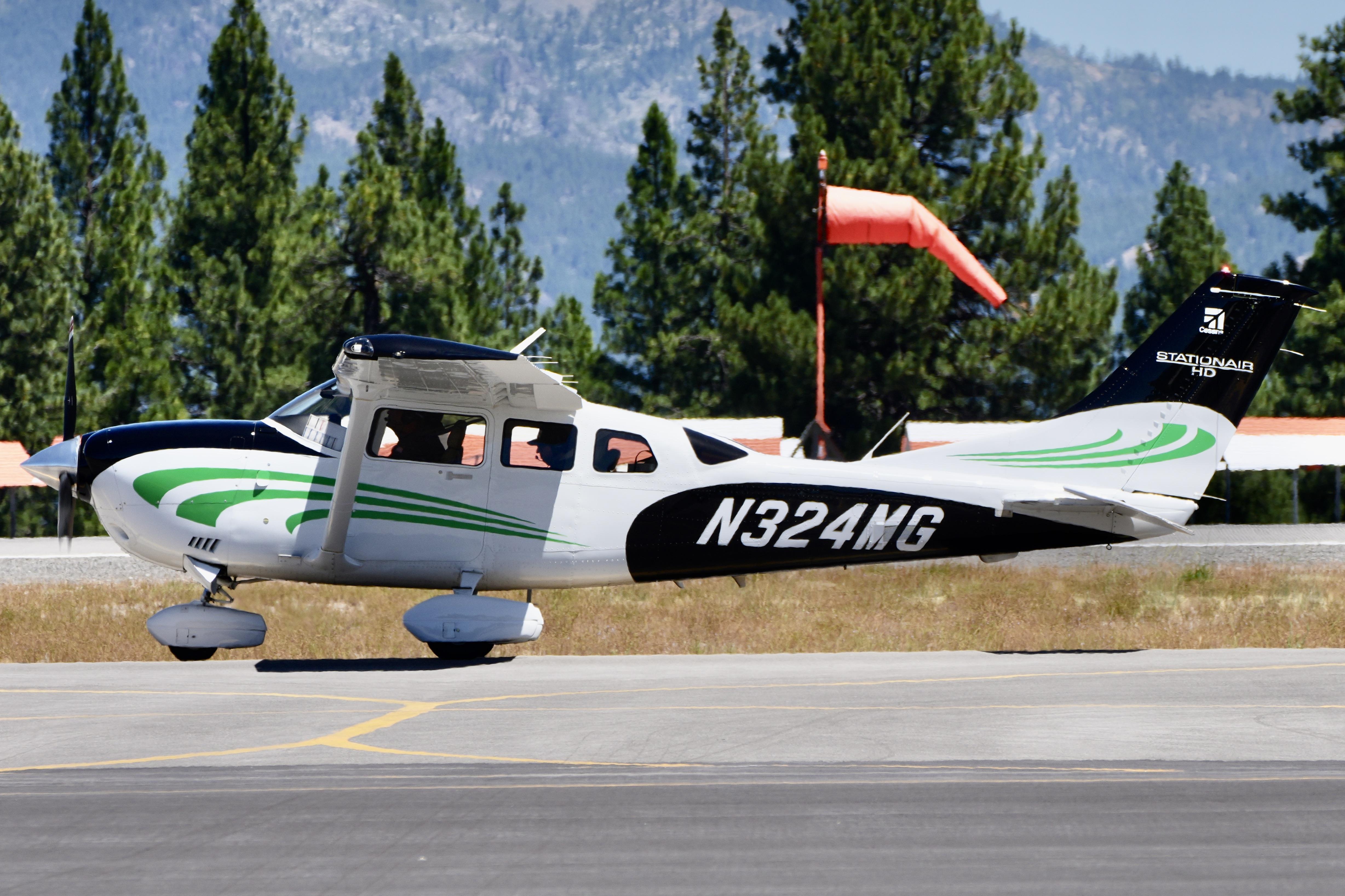 Aircraft N324MG, Truckee Tahoe airport in California 2026, at KTRK, photo by ClaytonEddy