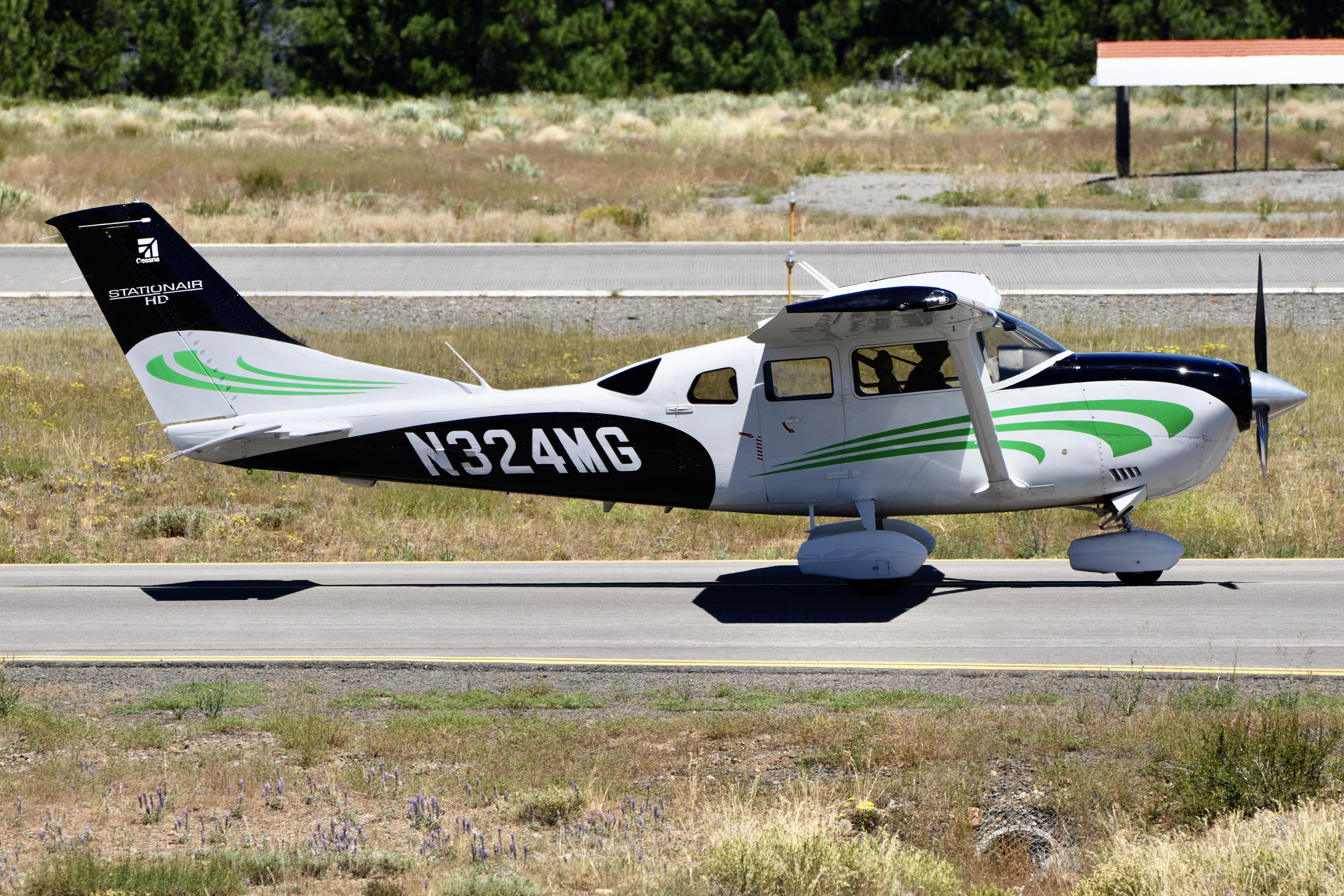 Aircraft N324MG, Truckee Tahoe airport in California 2026., at KTRK, photo by ClaytonEddy