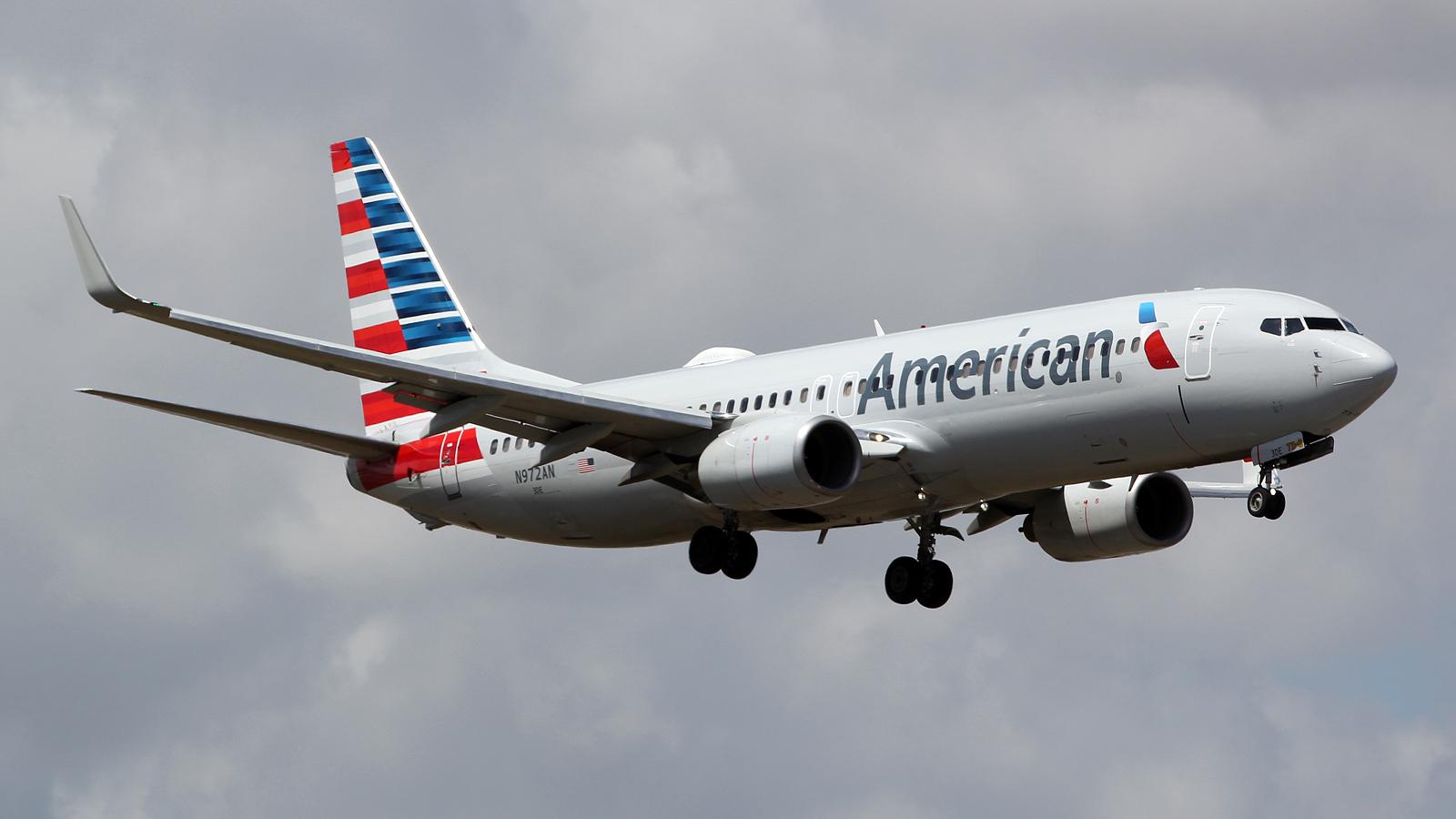Aircraft N972AN, at mia, at KMIA, photo by Ronald
