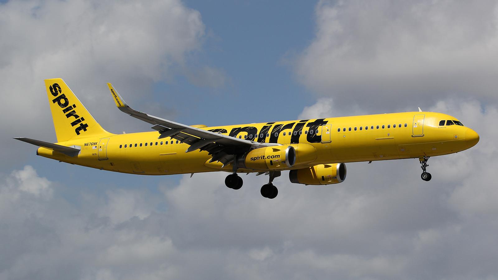 Aircraft N676NK, at mia, at KMIA, photo by Ronald