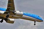 Aircraft PH-NXC, Amsterdam (AMS) Bordeaux (BOD) KL1443 landing runway 05, at LFBD, photo by Jean Christophe Ravon / FRENCHSKY