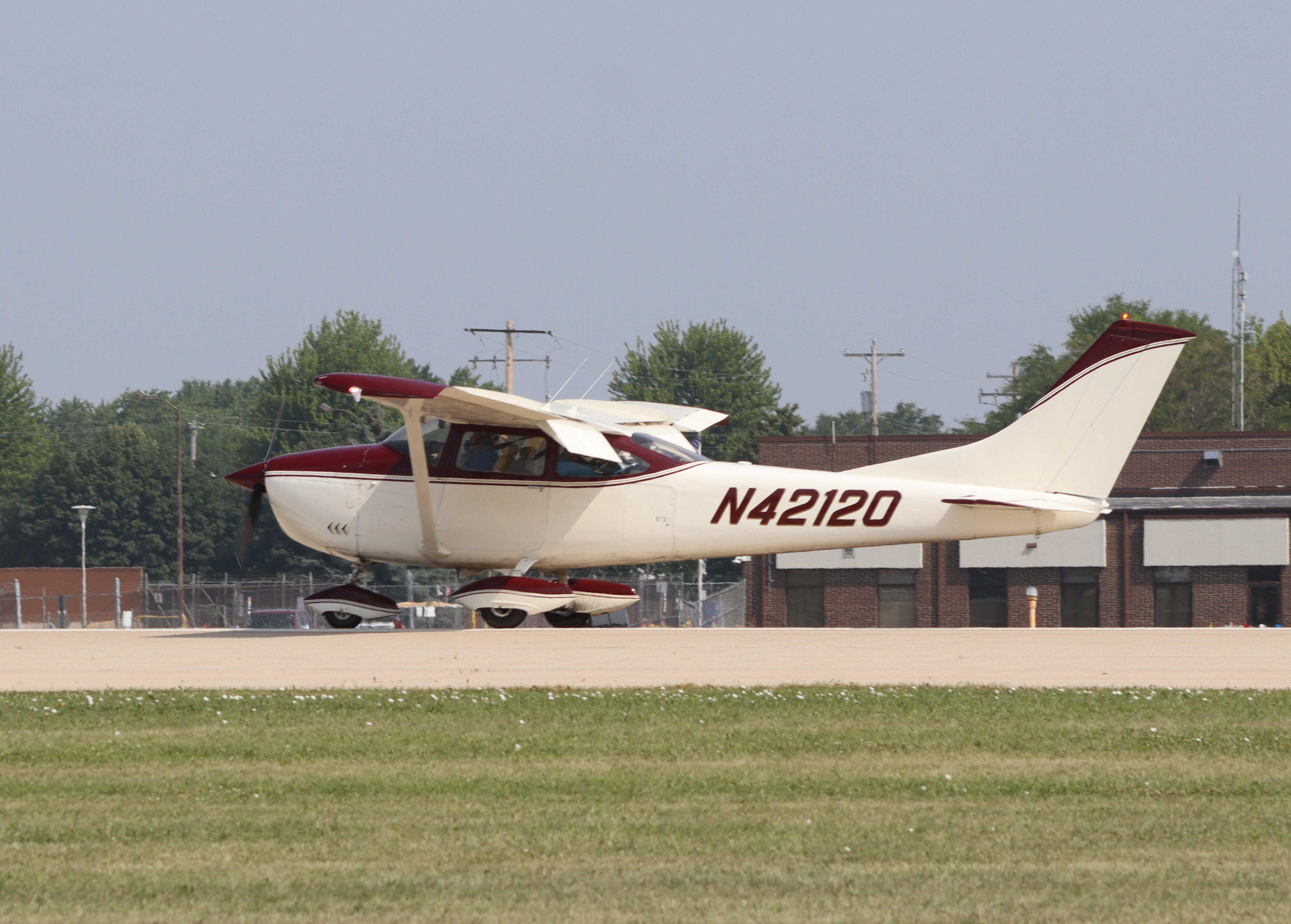 Aircraft N42120, Cessna 182L, at KOSH, photo by MarkPasqualino