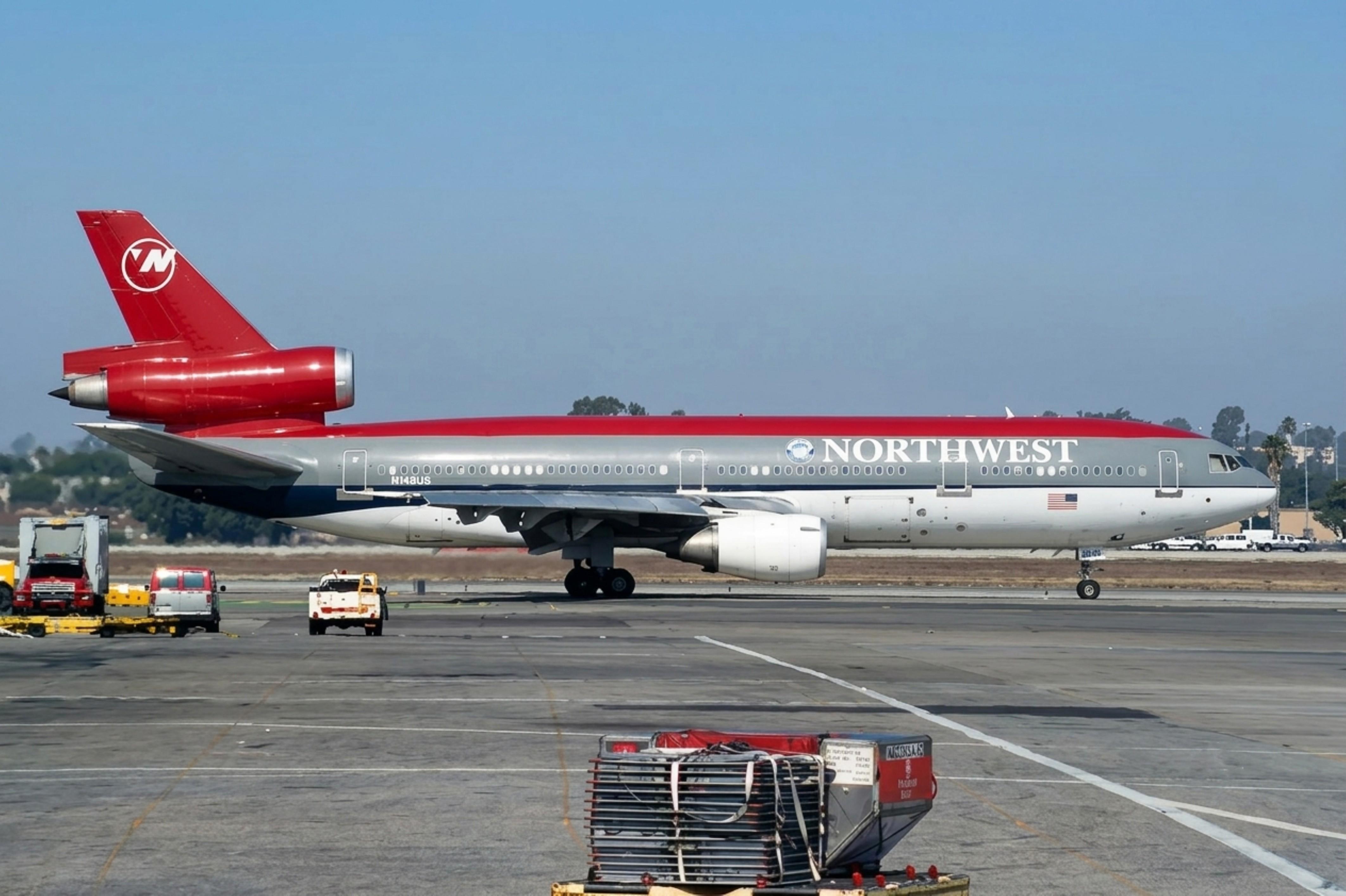 N148US photo, click to enlarge