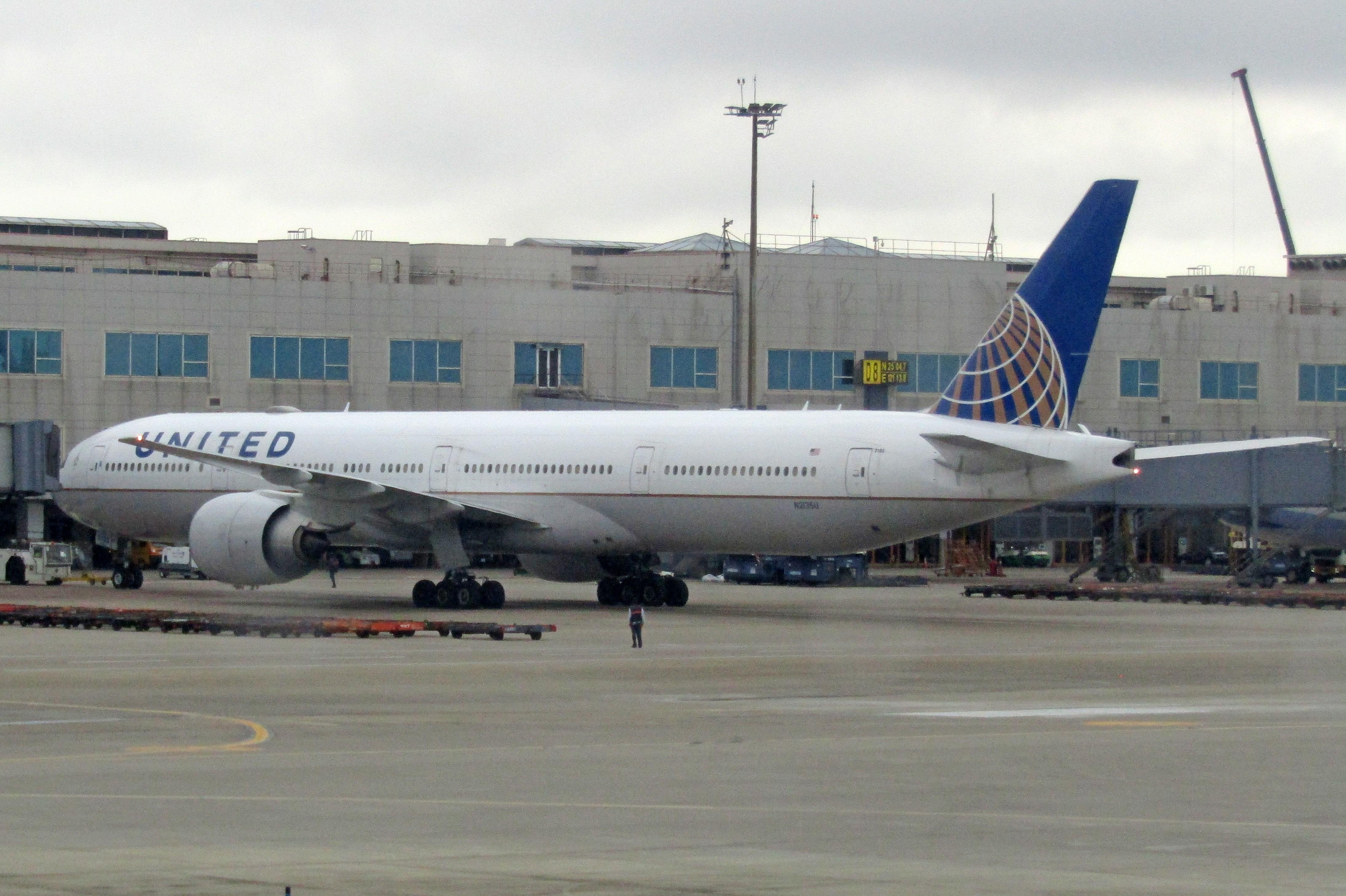 Aircraft N2135U, N2135U 2016 Boeing 777-300ER United Airlines Taipei, at RCTP, photo by PhilR