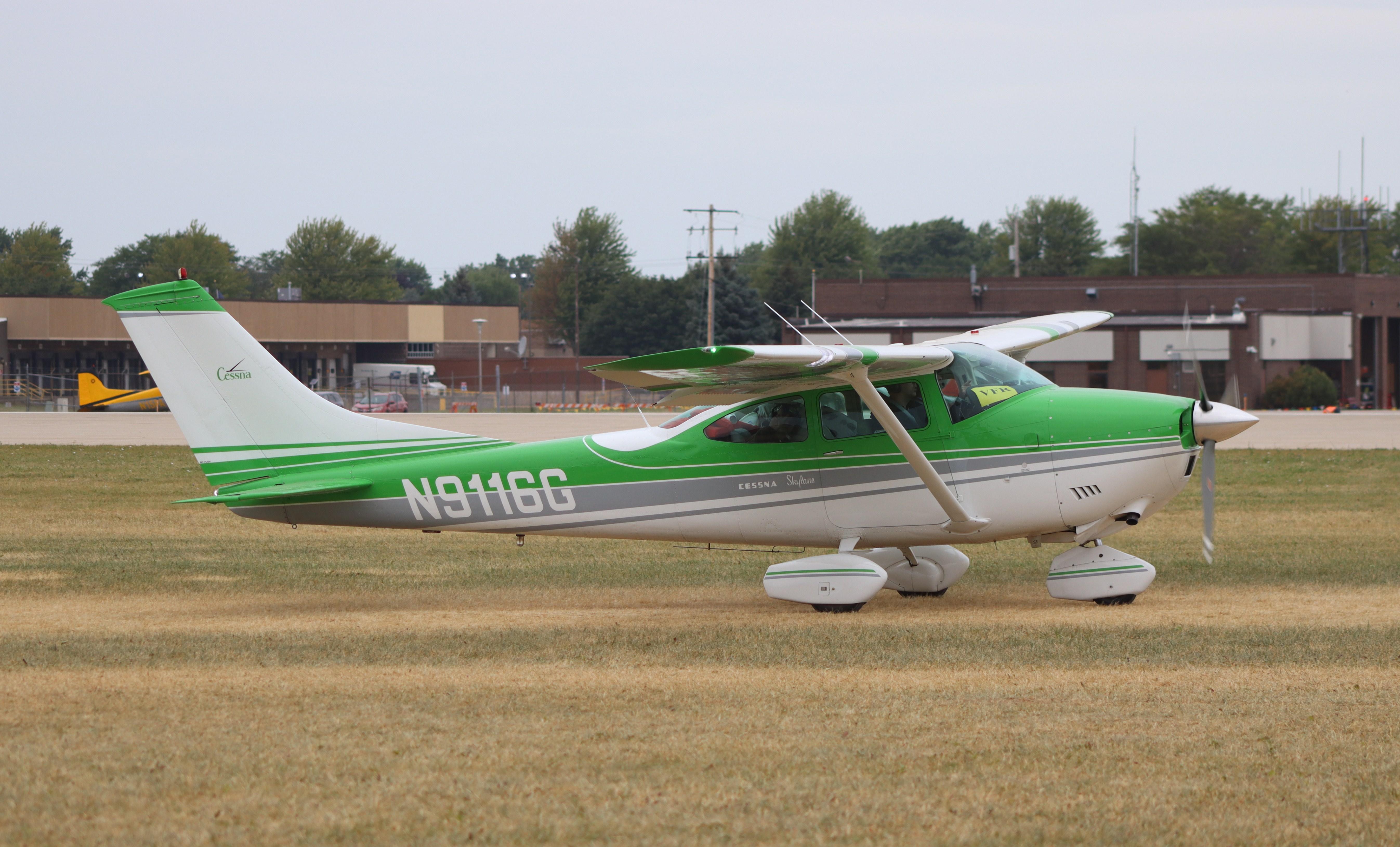 Aircraft N9116G, Cessna 182N, at KOSH, photo by MarkPasqualino